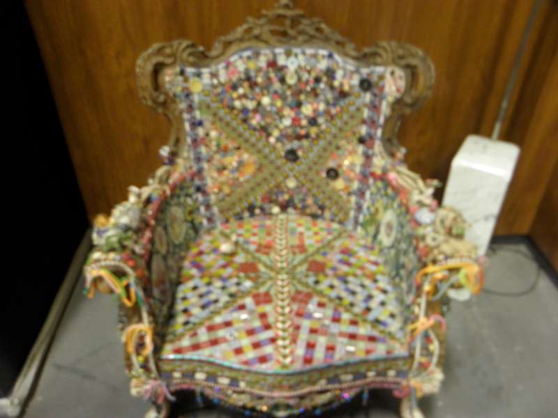 ORNATE TUB CHAIR BELIVED FASHIONED FROM OAK NOT STAINED OR VARNISHED ADORNED AND DECORATED WITH - Bild 7 aus 19