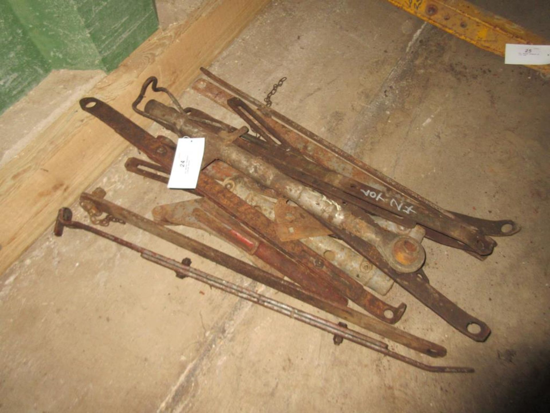 Qty Massey Ferguson  linkage spares