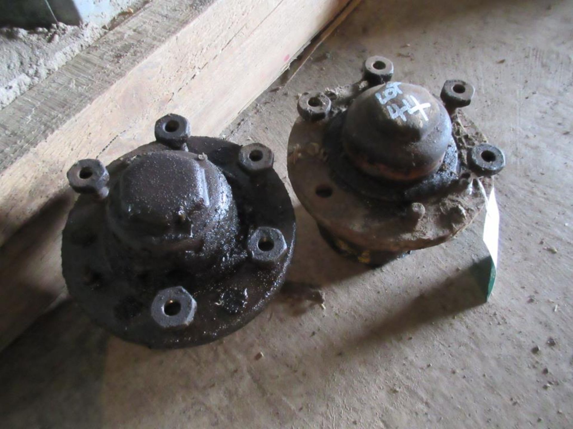 2no. Fordson Super Major hubs