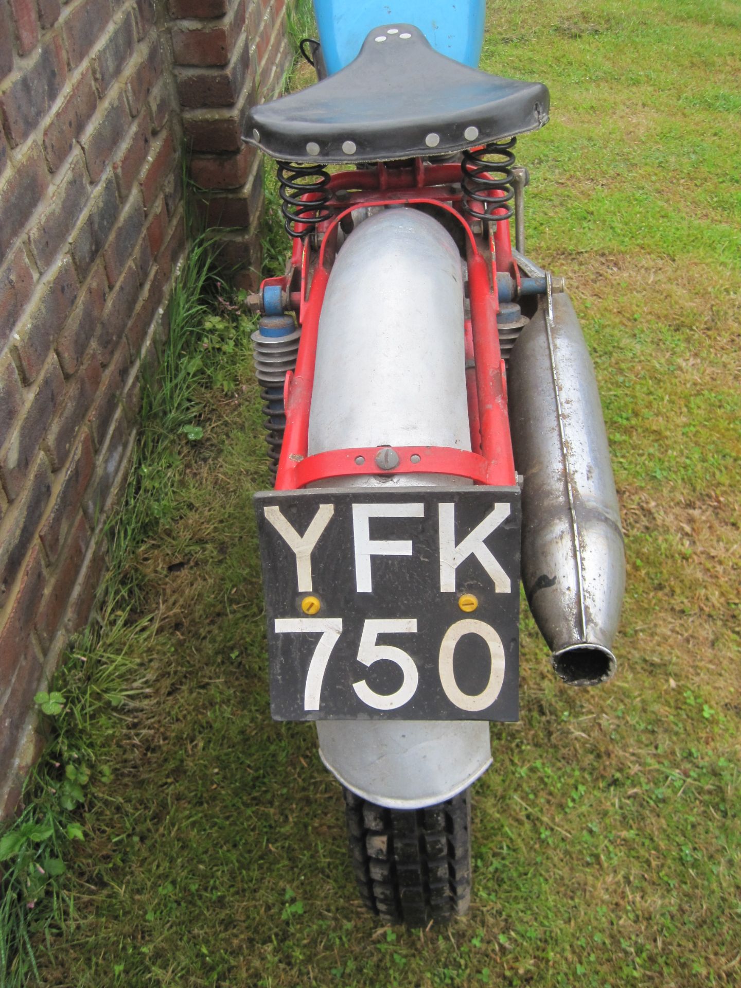 1960 197cc Greeves 24T Scottish Reg. No. YFK 750 Frame No. 60/1001 Engine No. 9E723B 4875 - Image 2 of 6