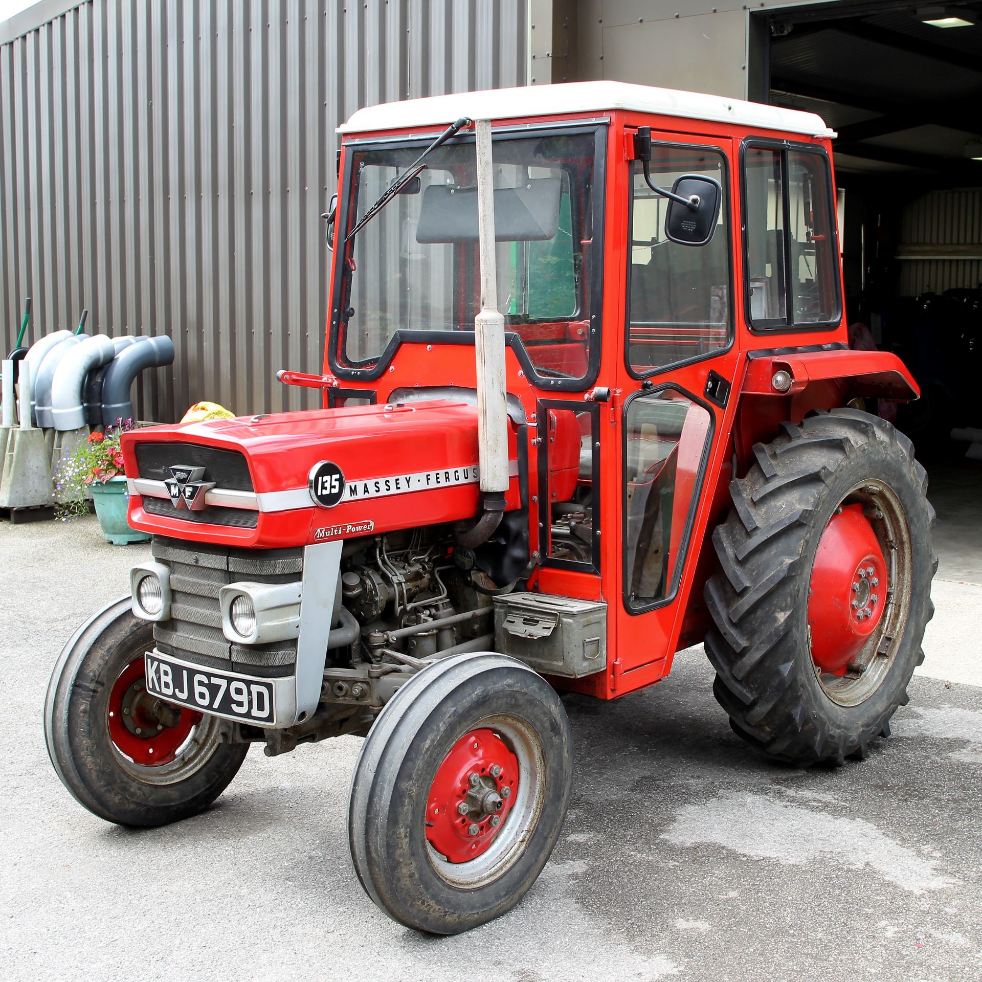 1966 MASSEY FERGUSON 135 Multi-Power 3cylinder diesel TRACTOR Reg. No. KBJ 679D Serial No. FG52095