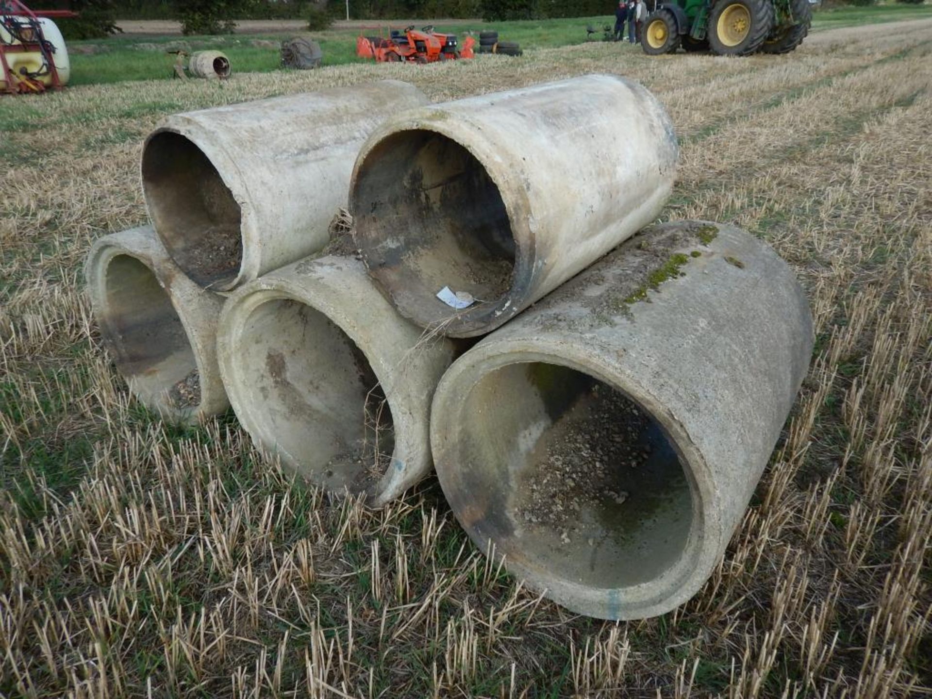 5no. concrete drainage pipe sections