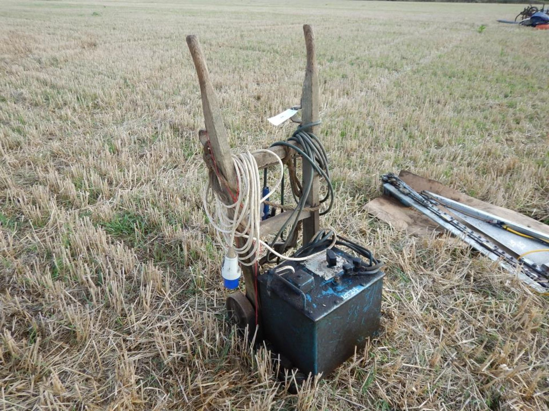 Oil filled welder