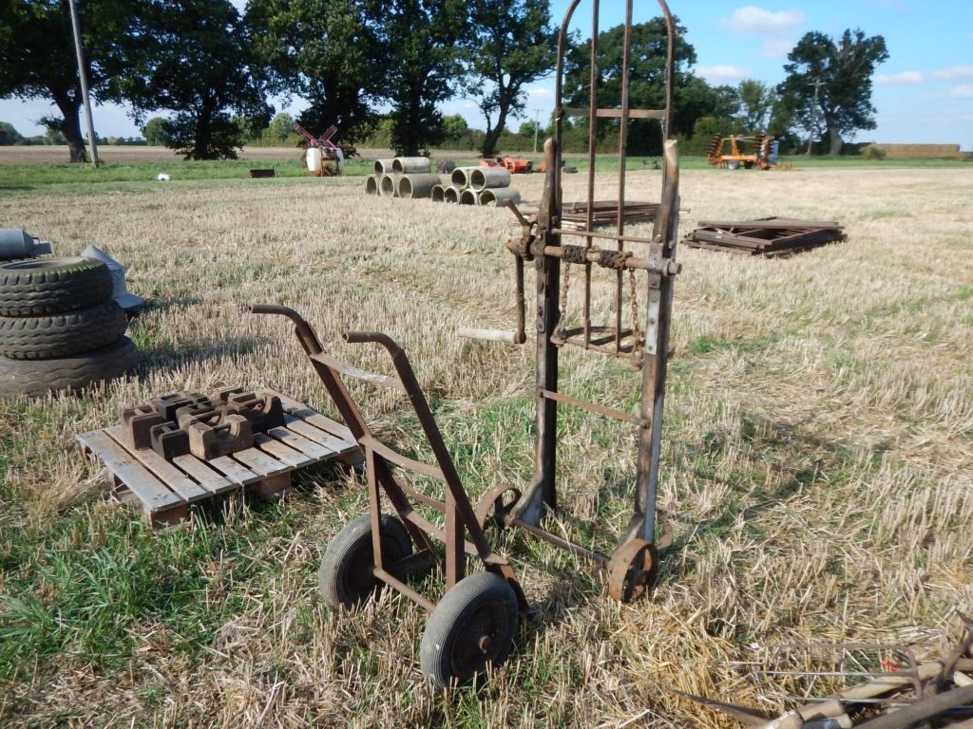 Sack barrow t/w metal wheel barrow and sack lifter