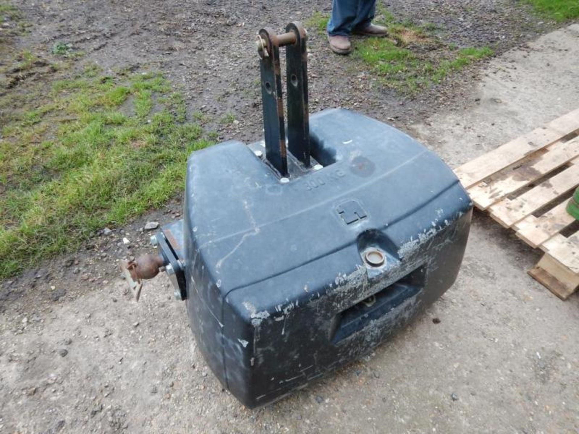 800kg front tractor block weight