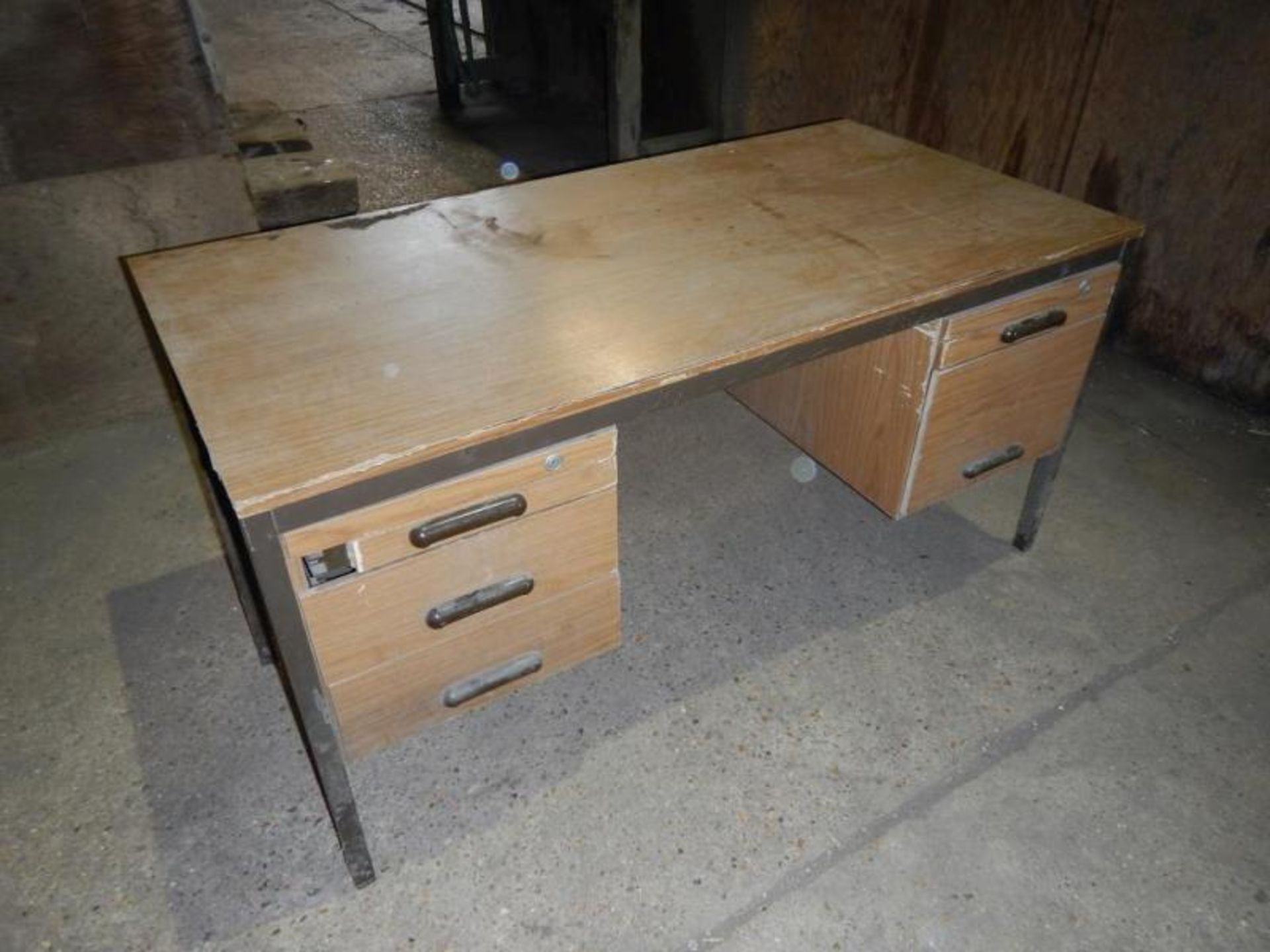 Metal storage cabinet t/w wooden desk - Image 2 of 2