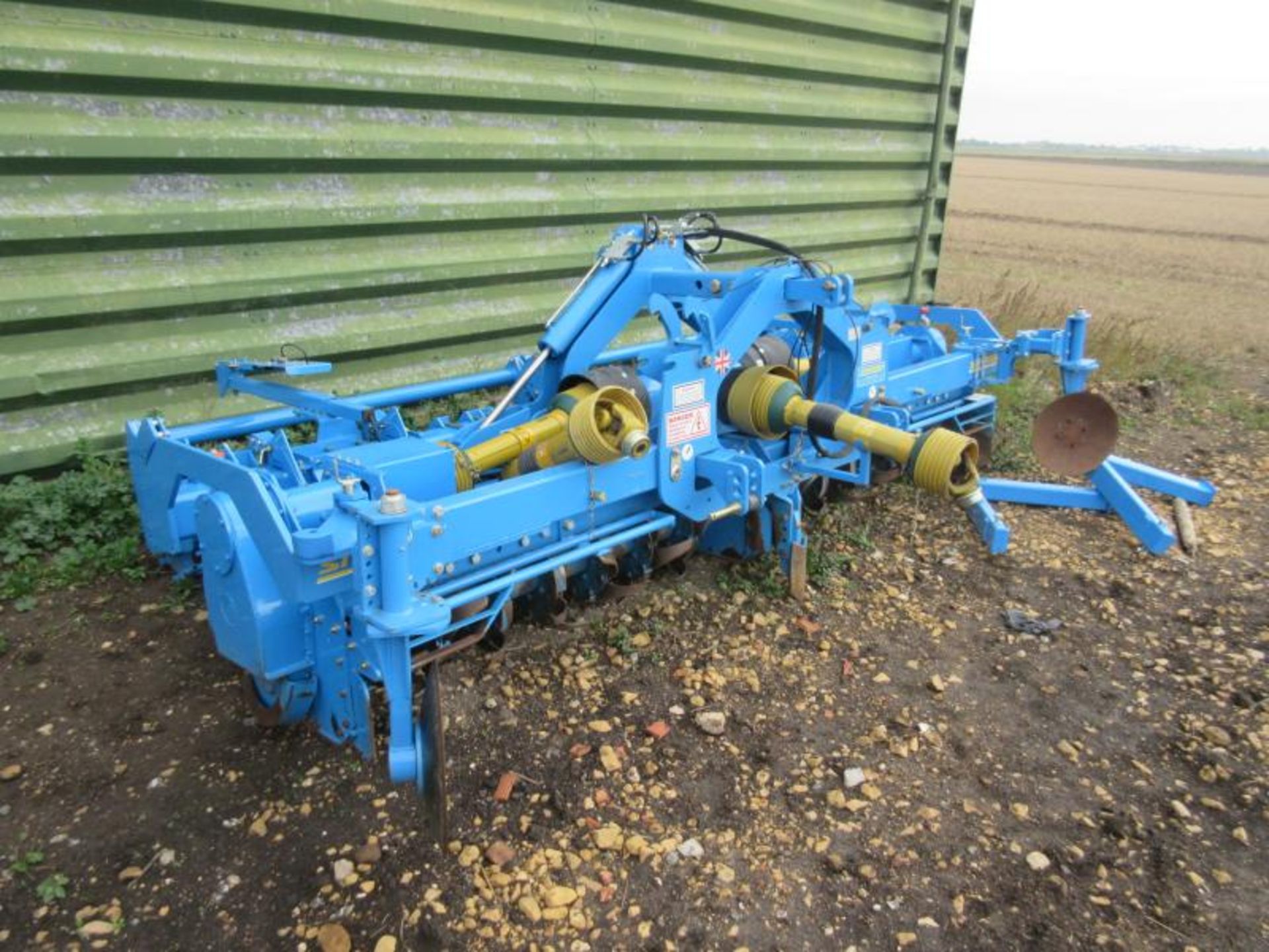 2016 Standen PV400-140 Powavator hydraulic folding rotary tiller with rear crumbler bar c/w stands - Image 2 of 6