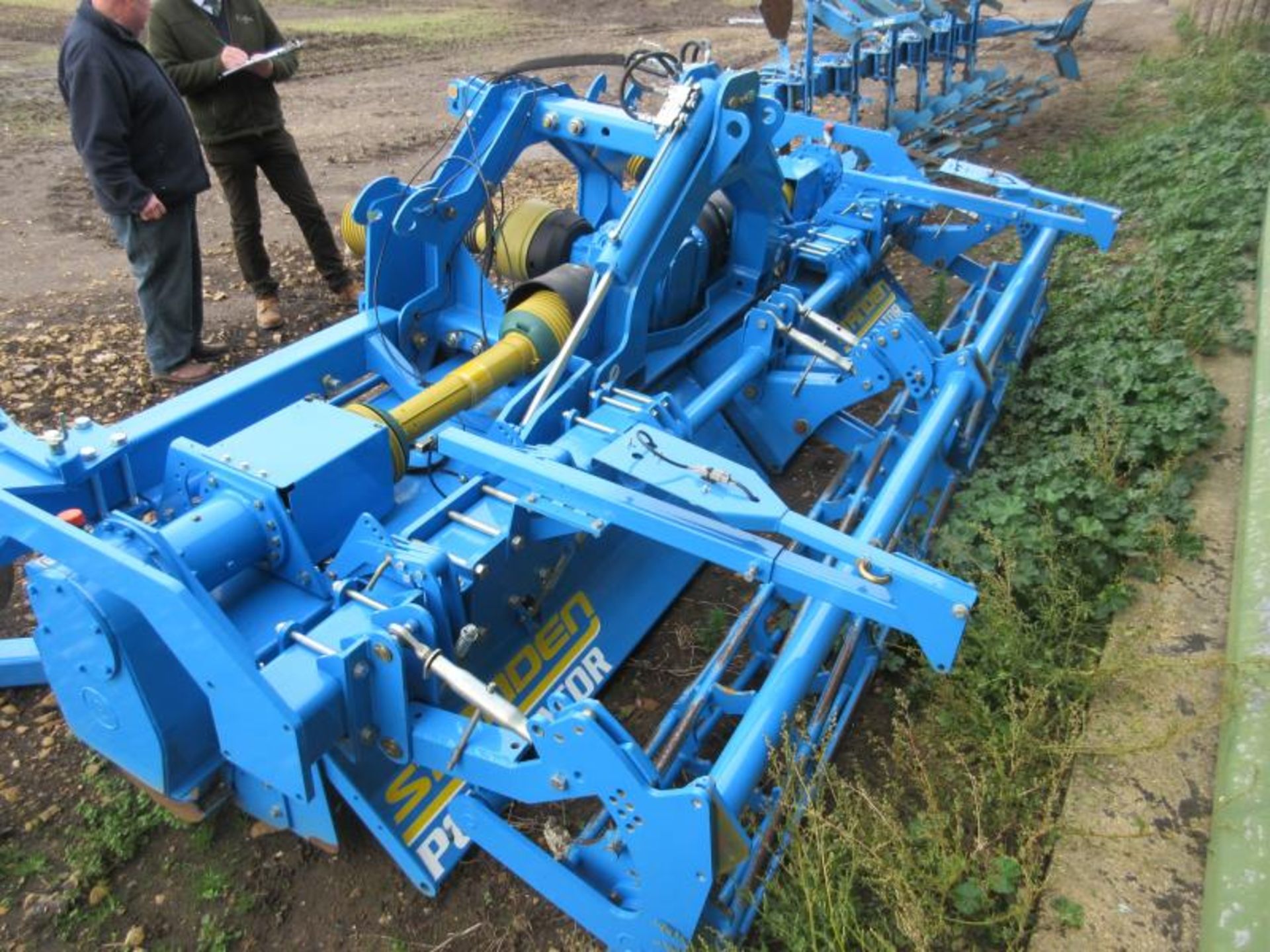 2016 Standen PV400-140 Powavator hydraulic folding rotary tiller with rear crumbler bar c/w stands - Image 4 of 6