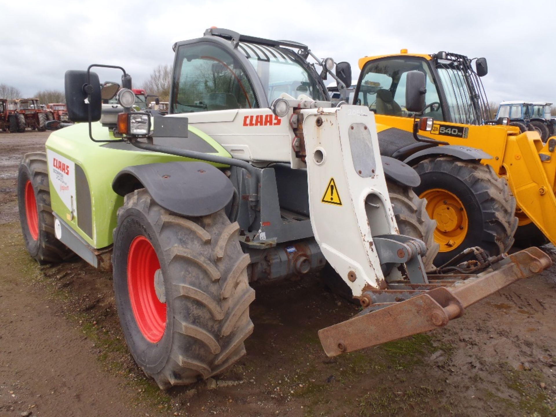 Claas Scorpion 7040 Plus Vario Telehandler.  Reg.No. SY09 RDF - Image 2 of 4