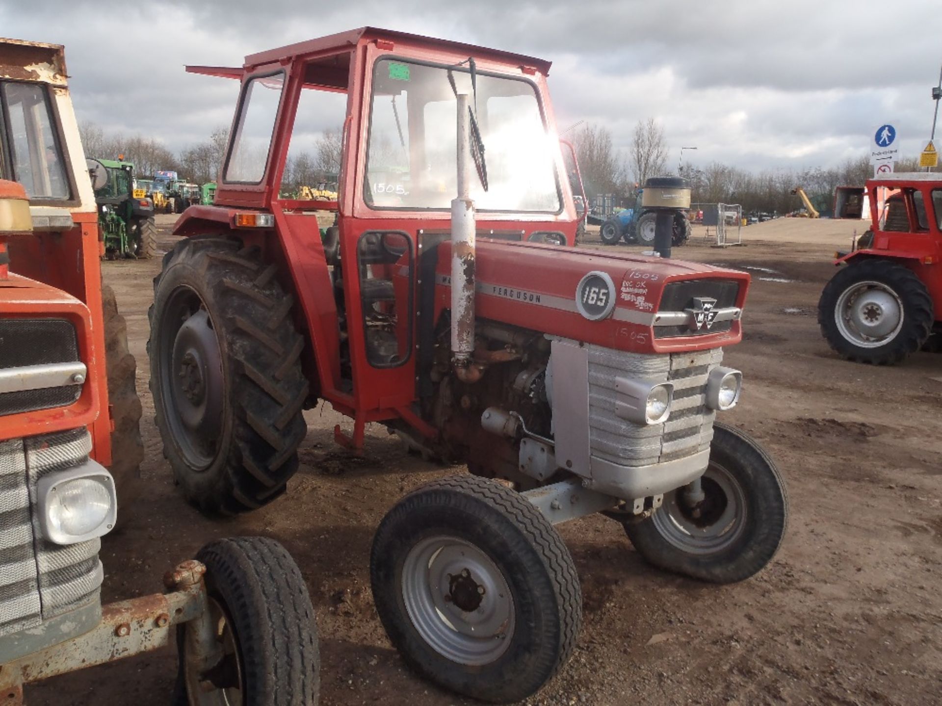 Massey Ferguson 165 Tractor  Ser No 127182 - Image 3 of 9