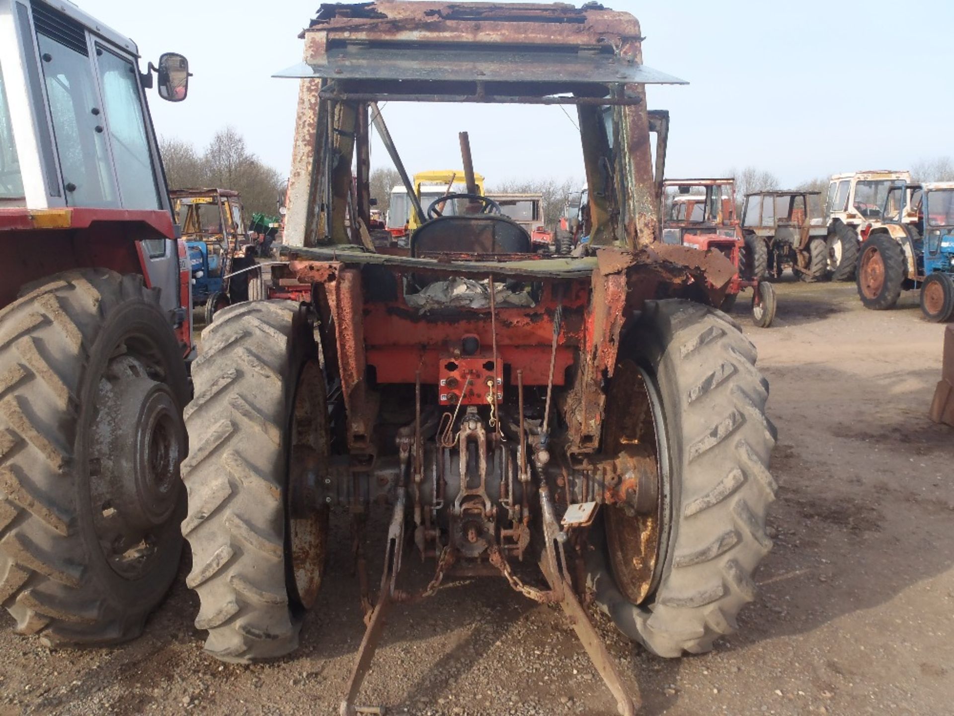 Massey Ferguson 675 2wd Tractor. No V5 Ser. No. K156013 - Image 4 of 9