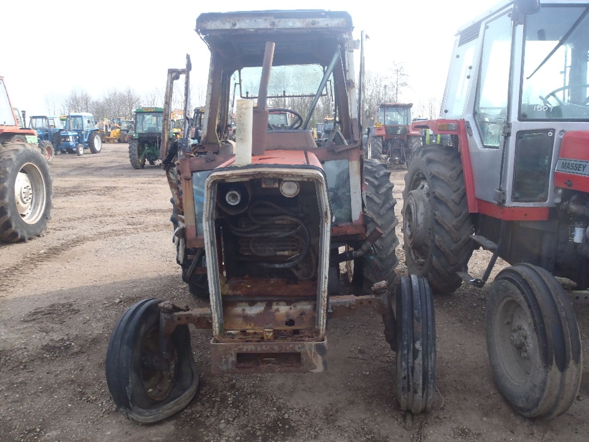 Massey Ferguson 675 2wd Tractor. No V5 Ser. No. K156013 - Image 2 of 9