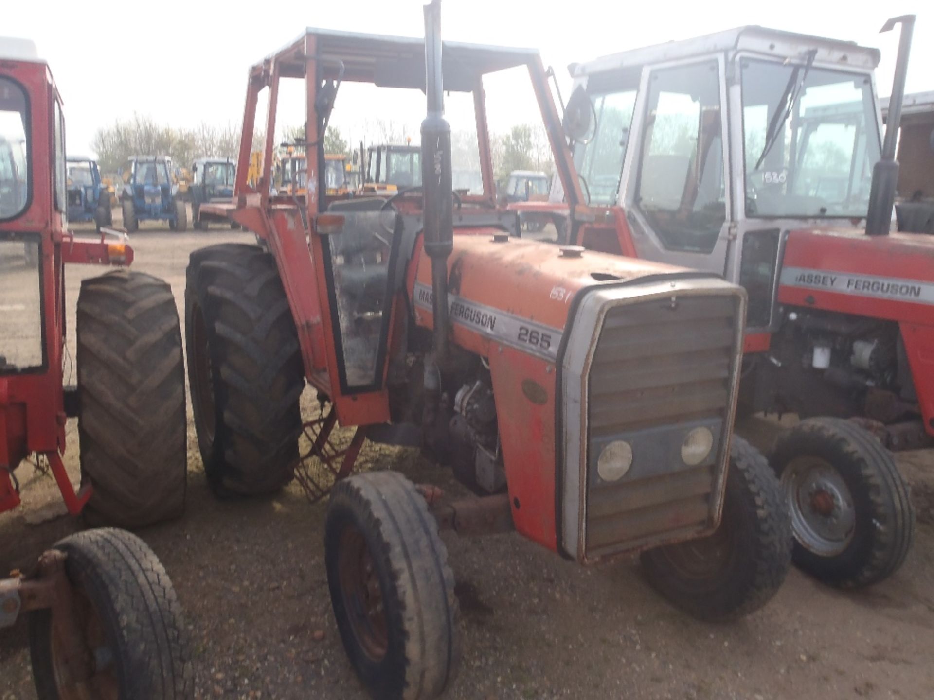 Massey Ferguson 265 Tractor - Image 3 of 9