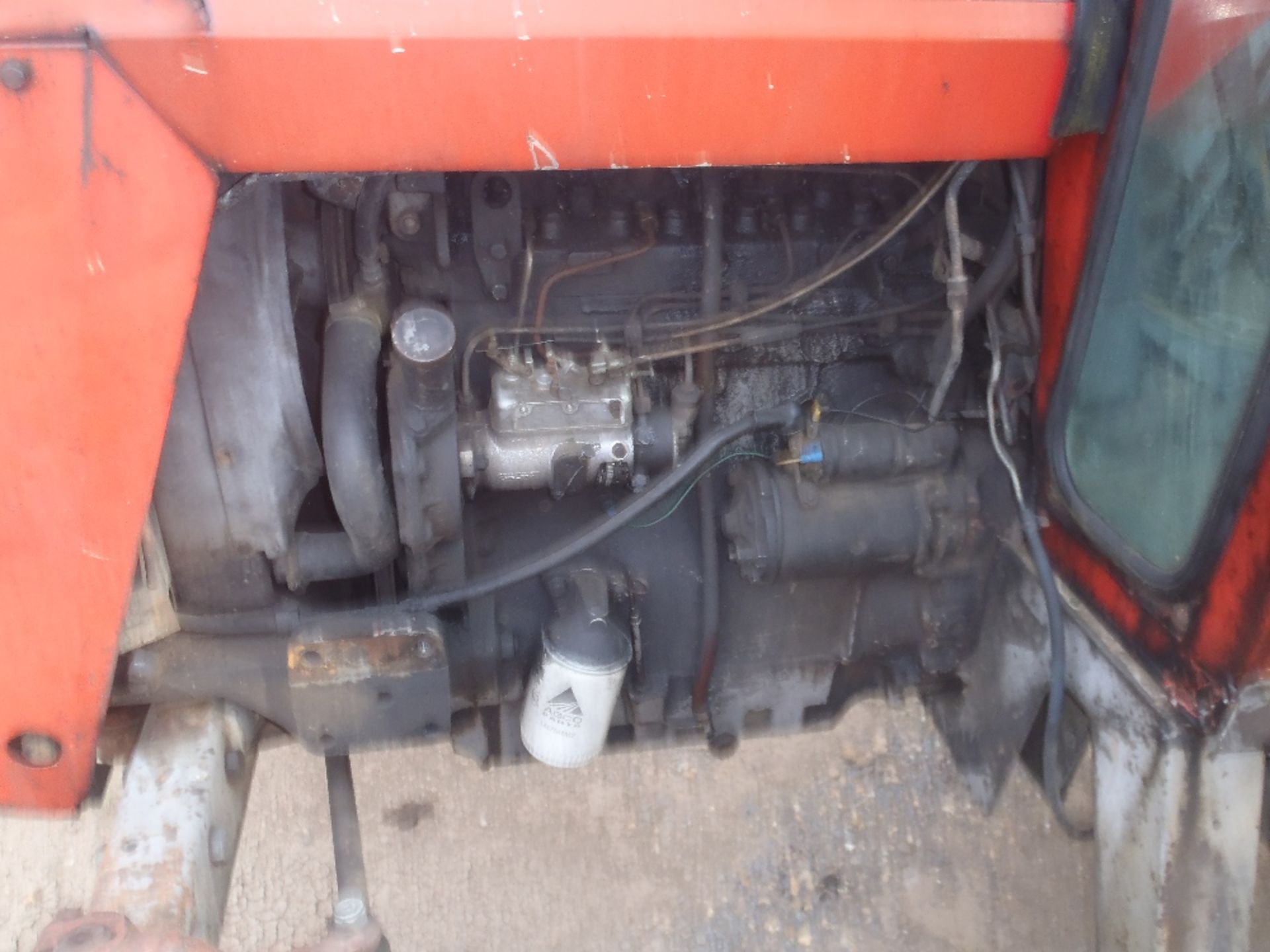 Massey Ferguson 575 Tractor with 4 Bolt Engine, Power Steering, 13.6x36 7.50x16 Tyres Reg. No. XVA - Image 8 of 9