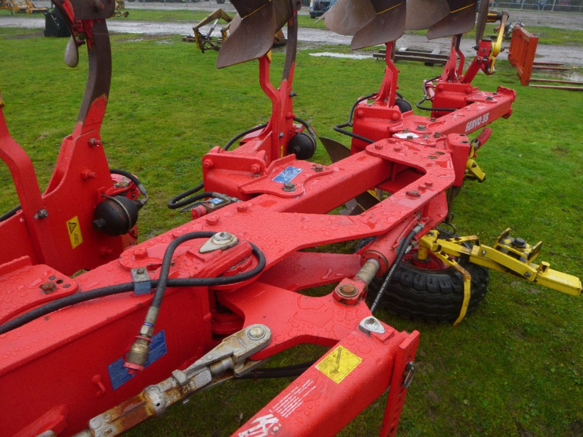 Pottinger Servo 35 4 Furrow Reversible Plough - Image 4 of 4