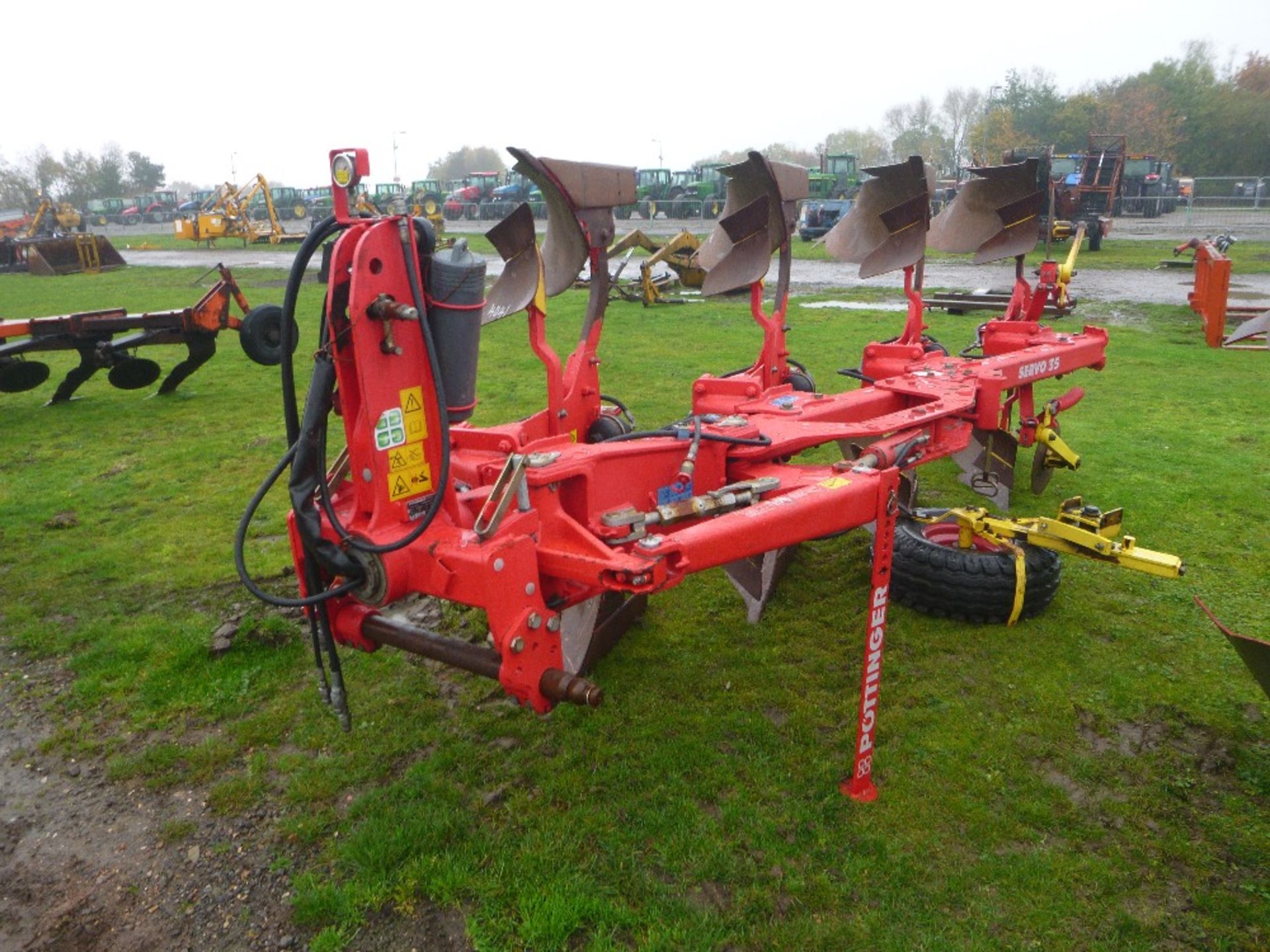 Pottinger Servo 35 4 Furrow Reversible Plough - Image 2 of 4