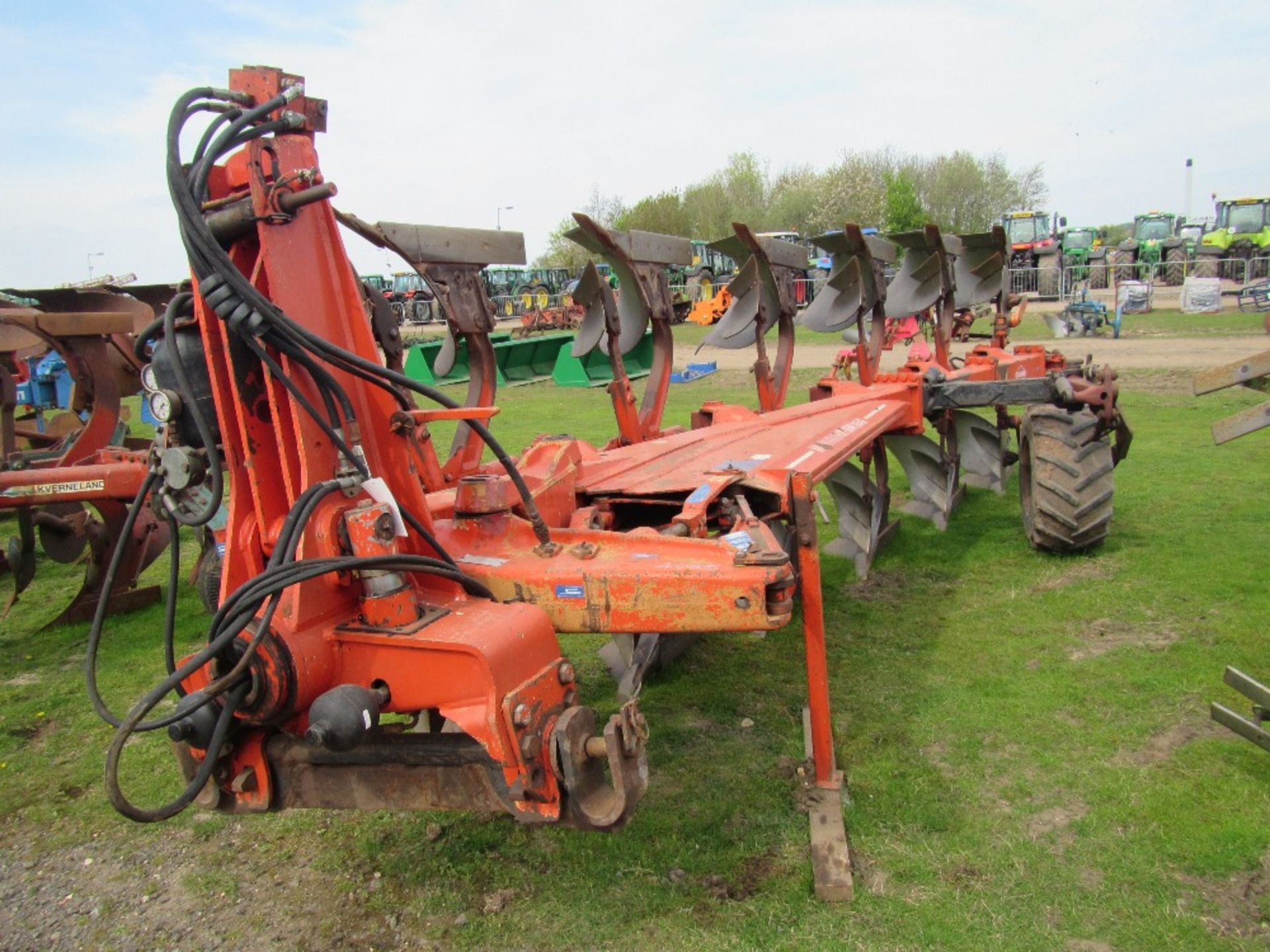 Kuhn Vari Master 180 5 + 1 Furrow, Auto Reset Plough