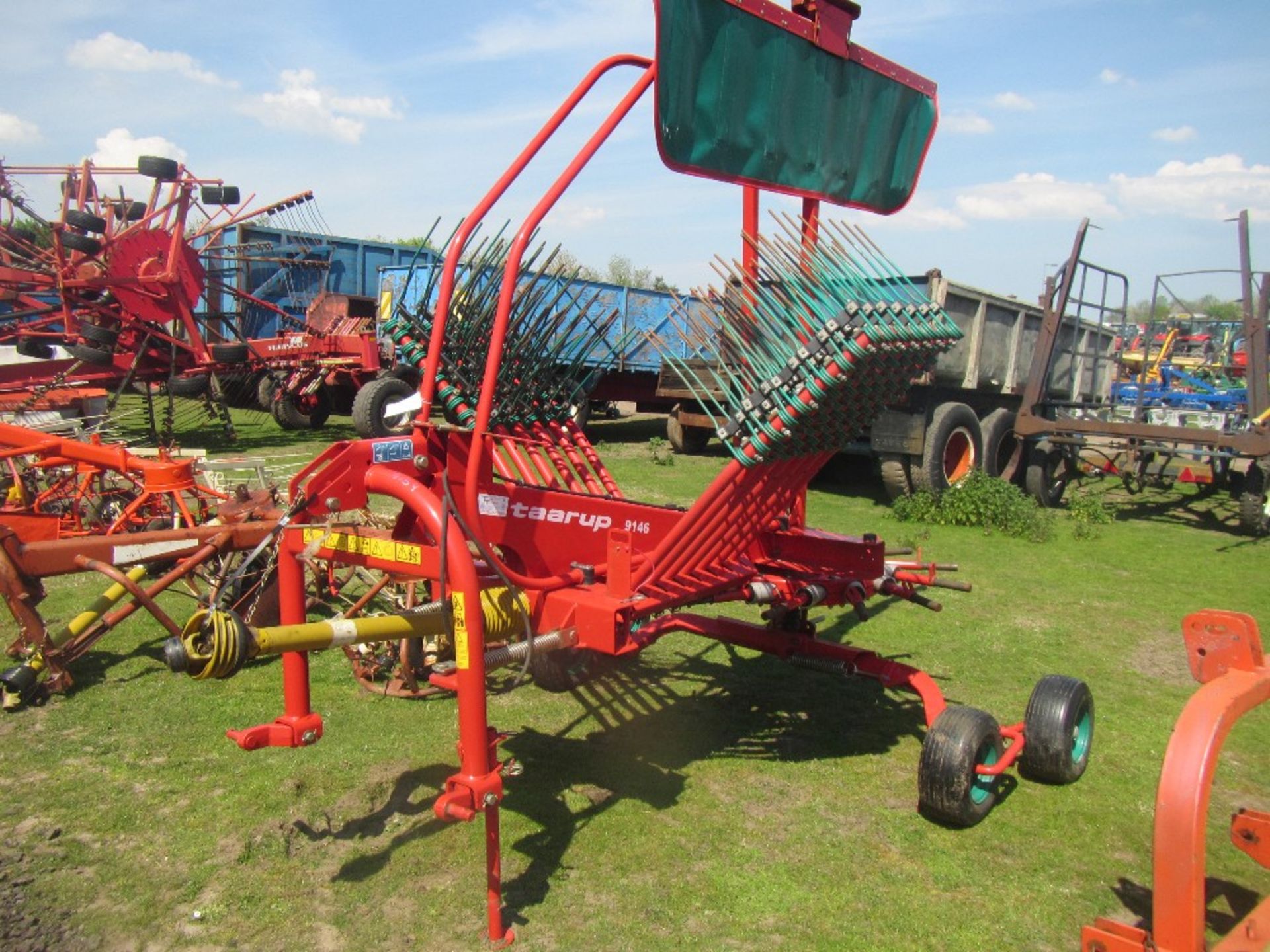 Taarup Tandem Axle Single Rota Rake