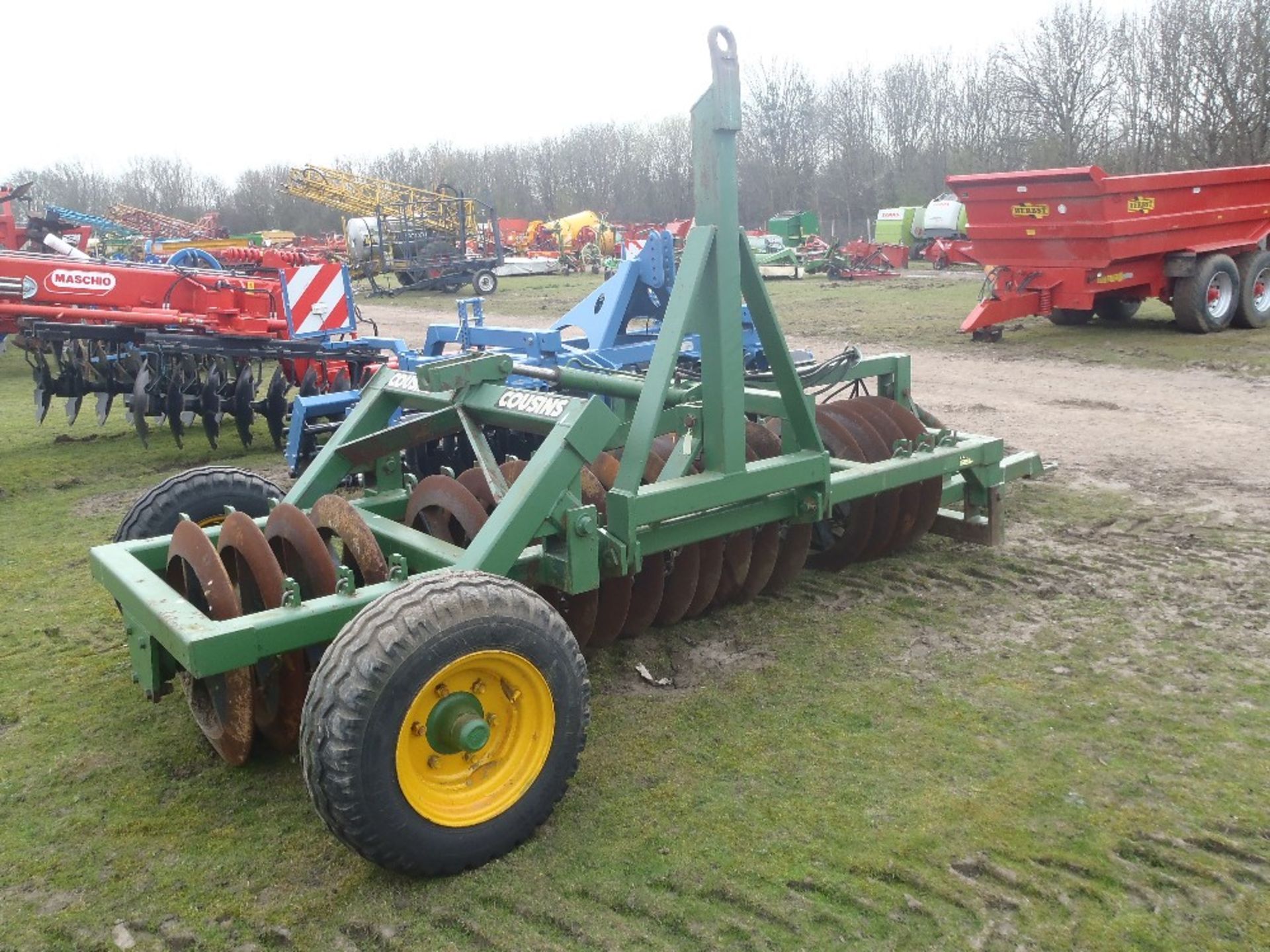 Cousins 3.2m Giant Land Packer - Image 2 of 5