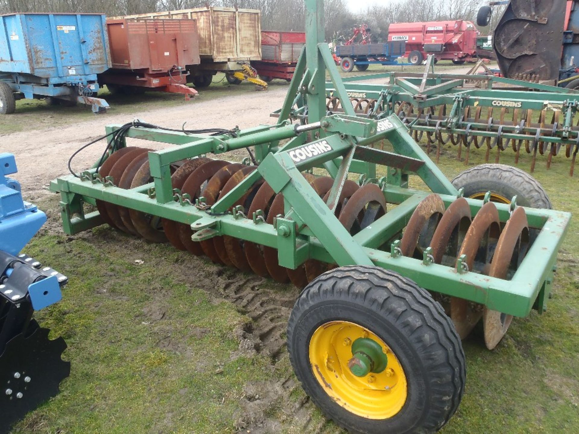 Cousins 3.2m Giant Land Packer - Image 4 of 5