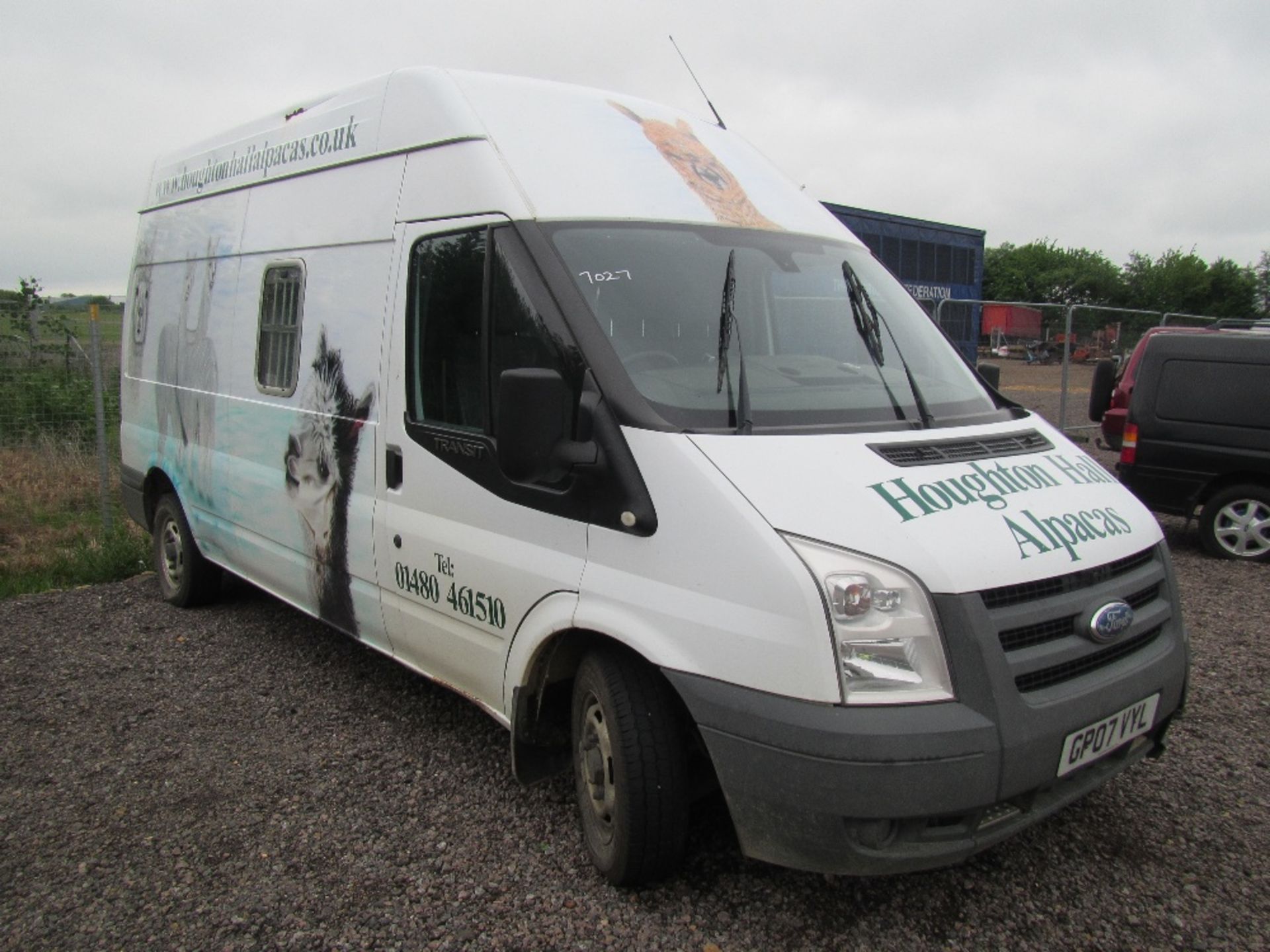 Ford Transit Van. Certified to carry Livestock. V5 will be supplied Mileage: 112,217. MOT till 20/ - Image 2 of 3