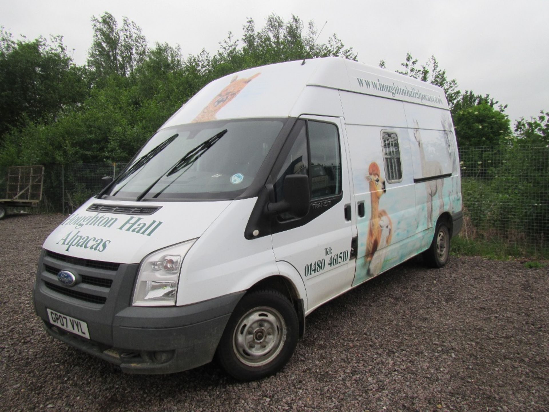 Ford Transit Van. Certified to carry Livestock. V5 will be supplied Mileage: 112,217. MOT till 20/