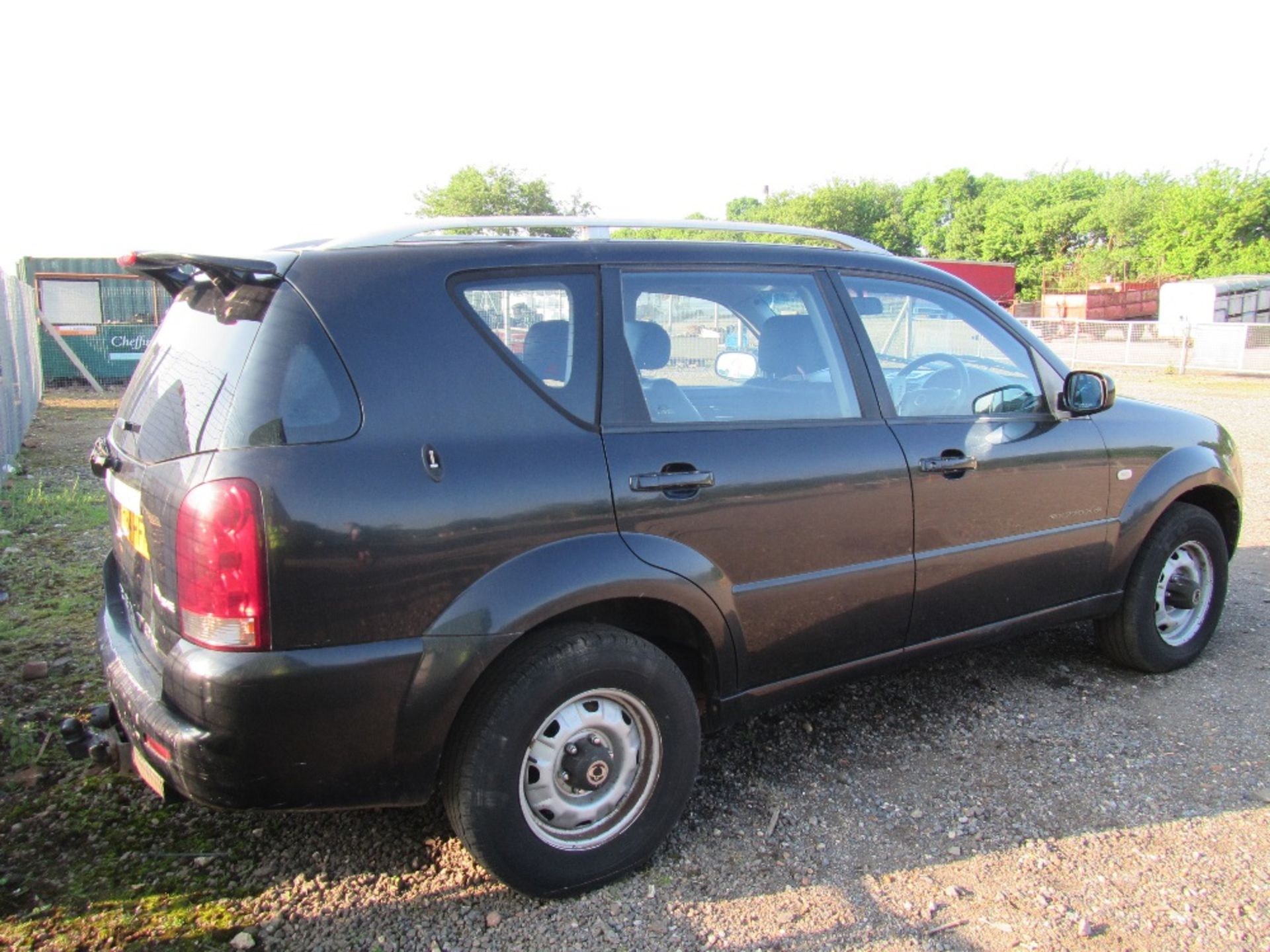 Ssang Yong Rexton 270 4wd Car. V5 will be supplied. MOT till 23rd March 2017. Mileage: 156,173. Reg. - Image 4 of 5