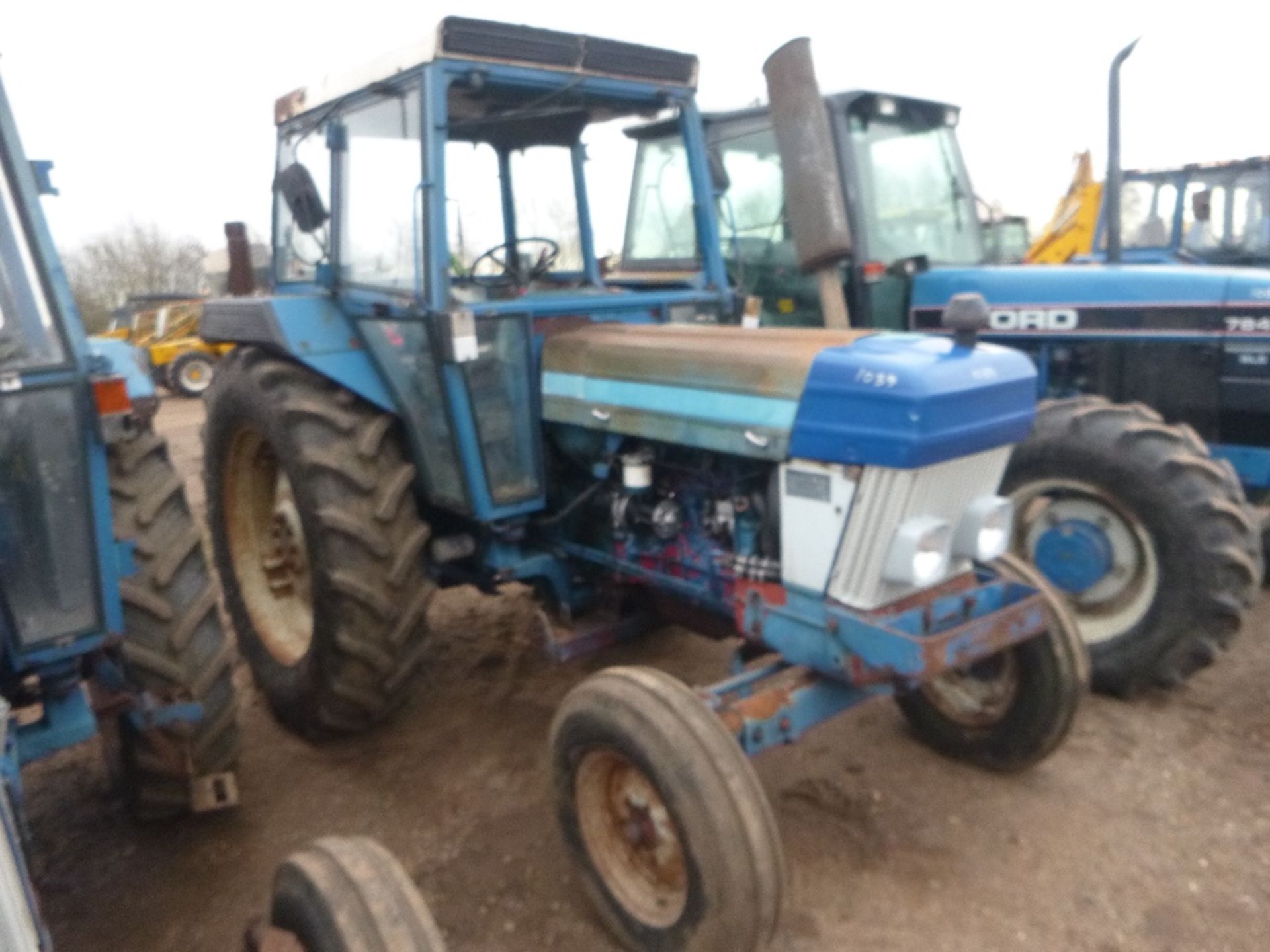 Ford 5610 2wd Tractor with Floor Change Gearbox. Reg. No. B621 UOW Ser. No. BA22021 - Image 3 of 13