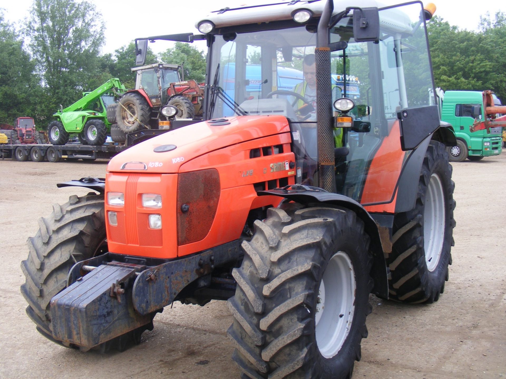 2007 Same Silver 110 Power Shuttle Tractor with Full Set of Weights & Oversized Tyres. V5 will be