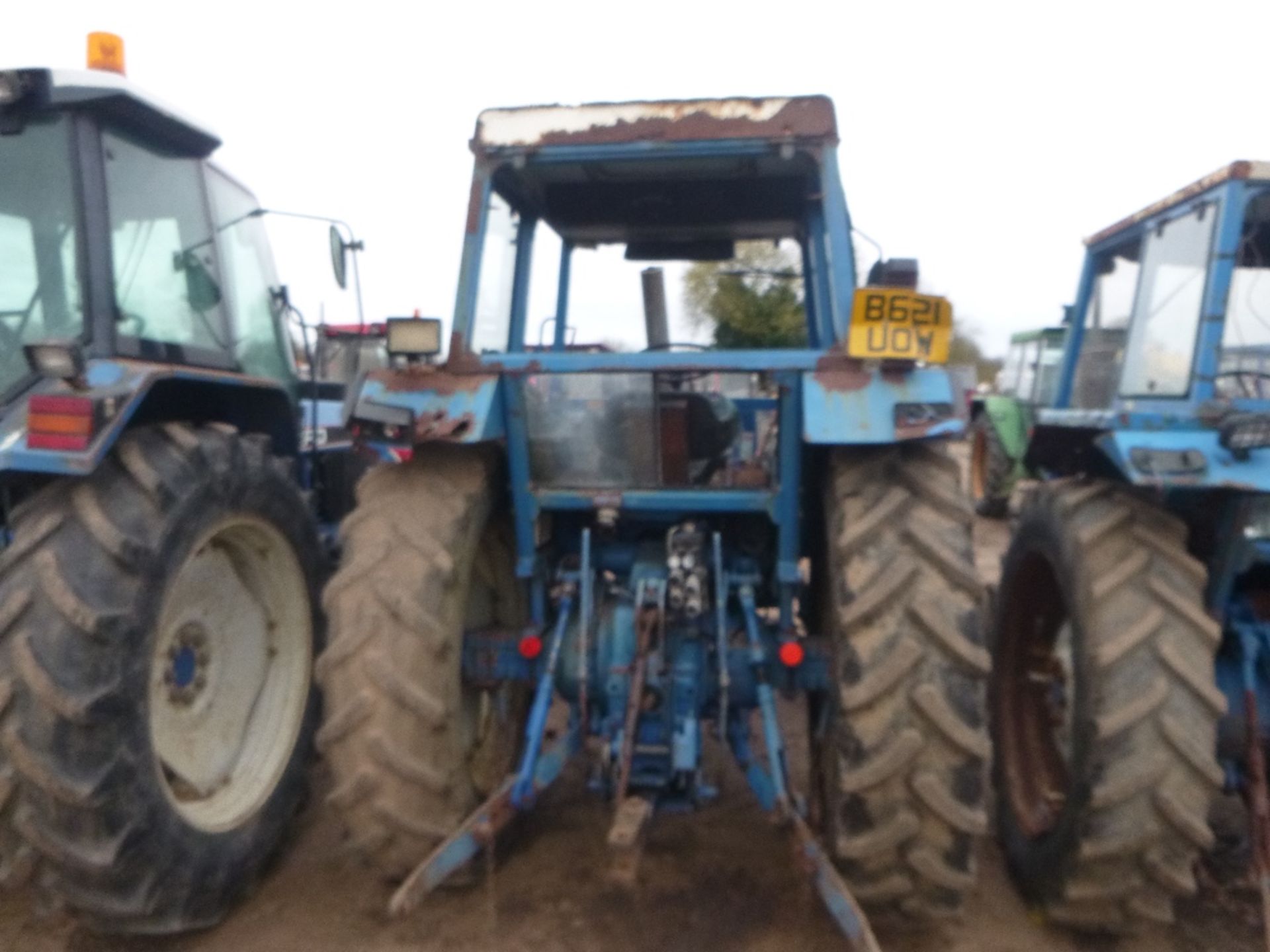 Ford 5610 2wd Tractor with Floor Change Gearbox. Reg. No. B621 UOW Ser. No. BA22021 - Image 6 of 13