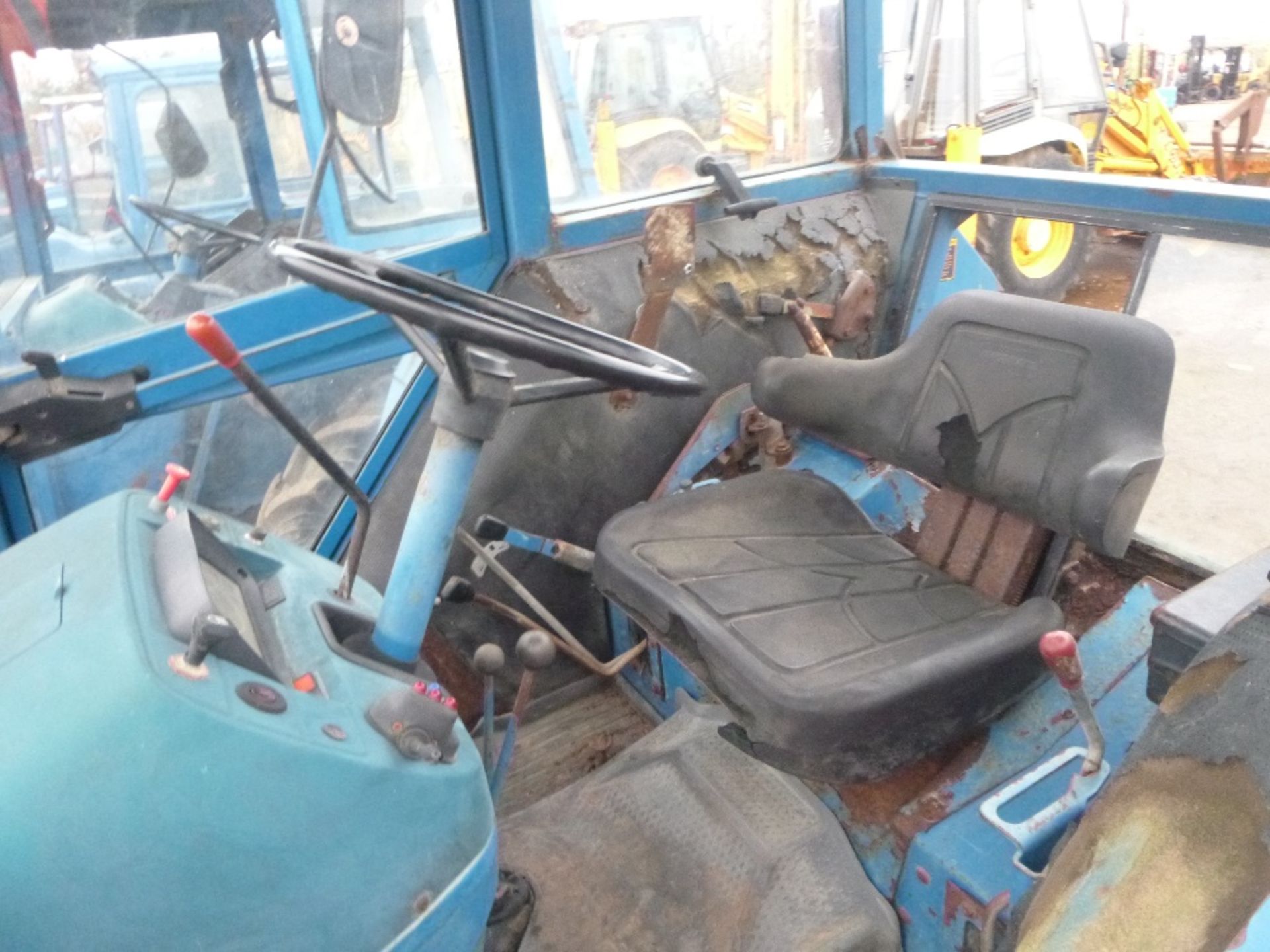 Ford 5610 2wd Tractor with Floor Change Gearbox. Reg. No. B621 UOW Ser. No. BA22021 - Image 9 of 13