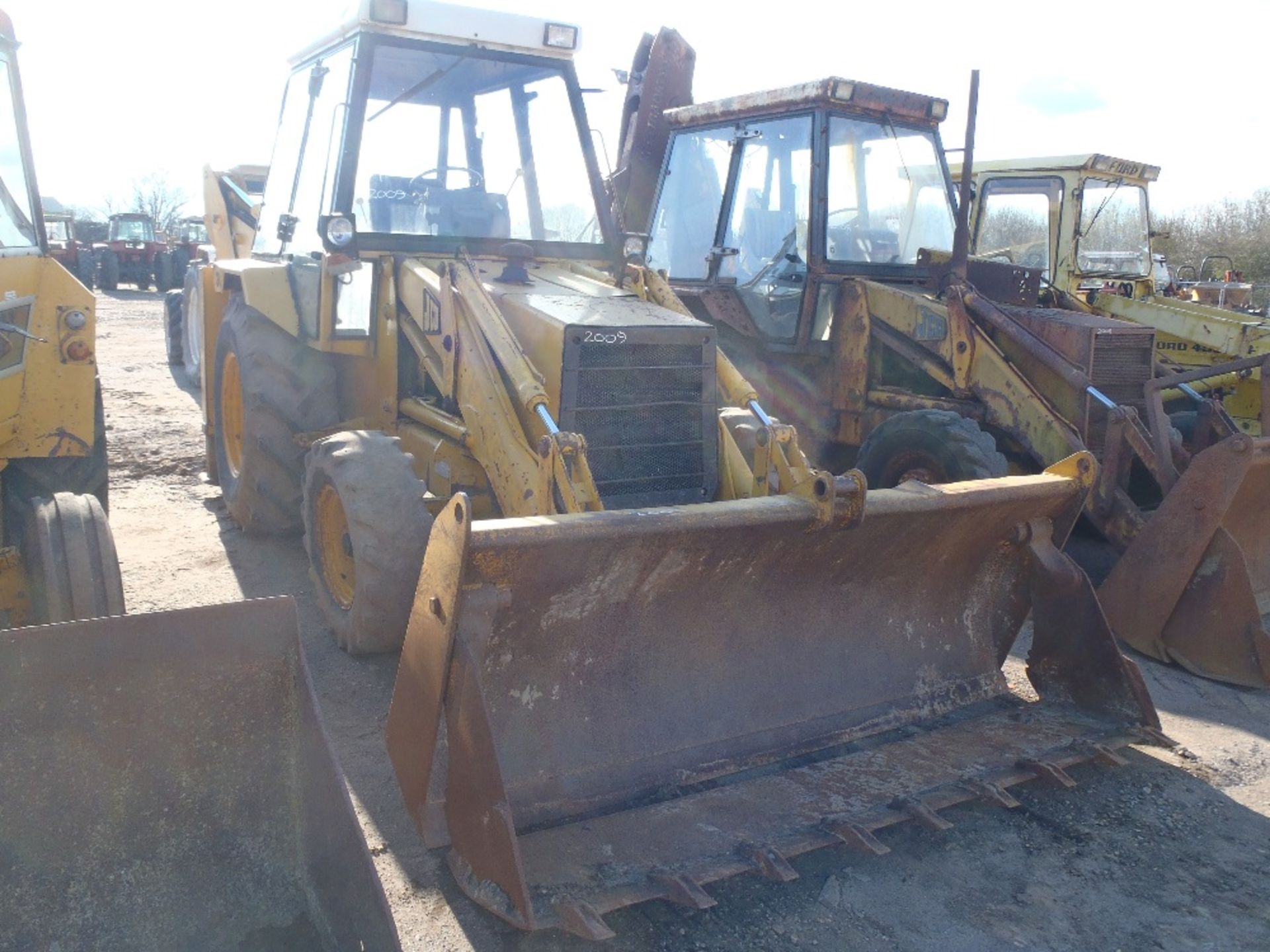 JCB 3CX Digger Loader with Black Cab. Incomplete Ser. No. 317043 - Image 2 of 6