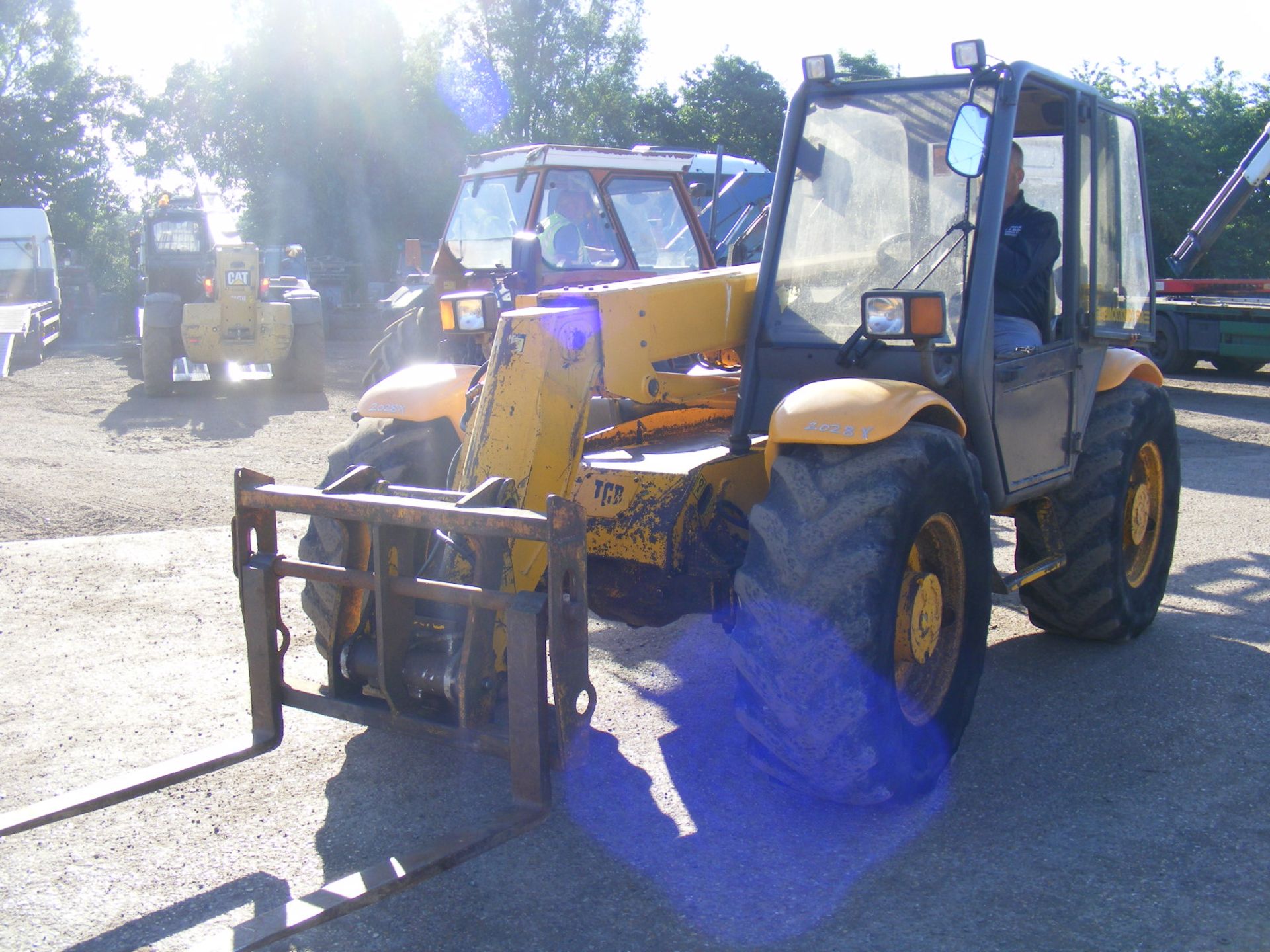 JCB 520/55 Farm Special Telehandler. No V5 Reg. No. P476 OCL - Image 2 of 10