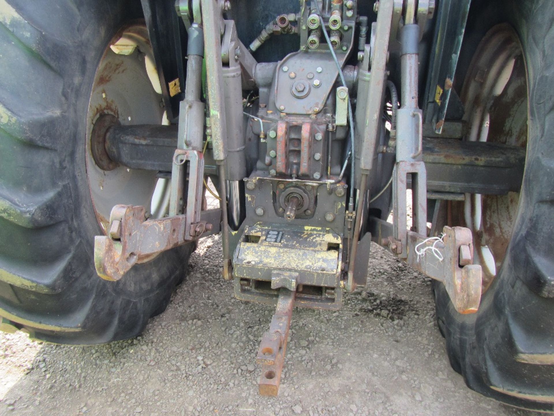 Massey Ferguson 3075 Dynashift Tractor. Reg. No. L355 PJL Ser. No. B273040 - Image 7 of 16