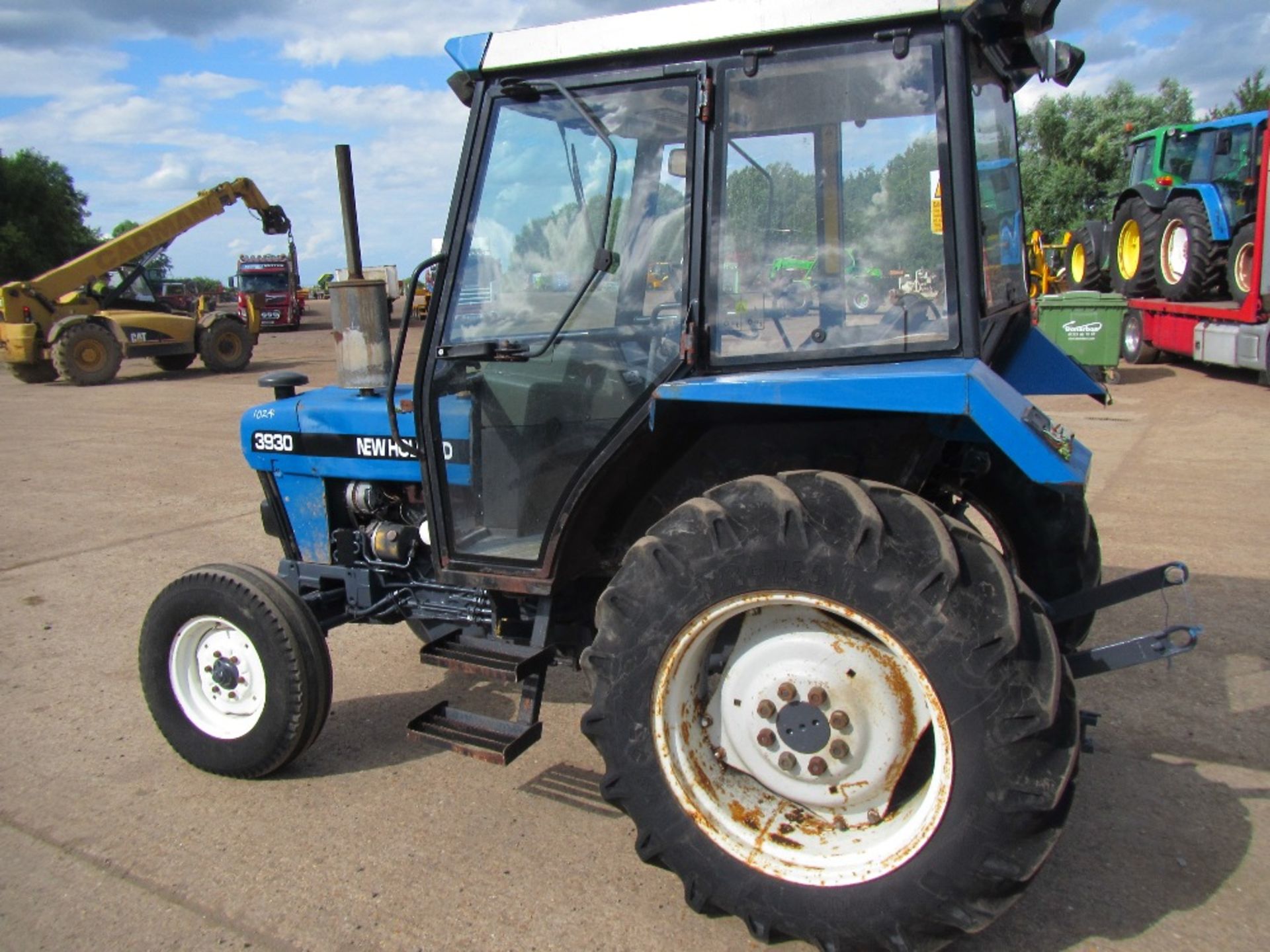 Ford 3930 2wd Tractor - Image 8 of 15