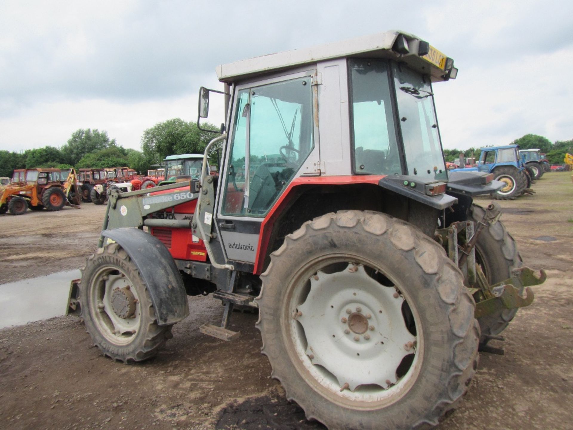 Massey Ferguson 3070 4x4 Tractor with Loader Reg No J135 LCT Ser No S080035 - Image 9 of 16