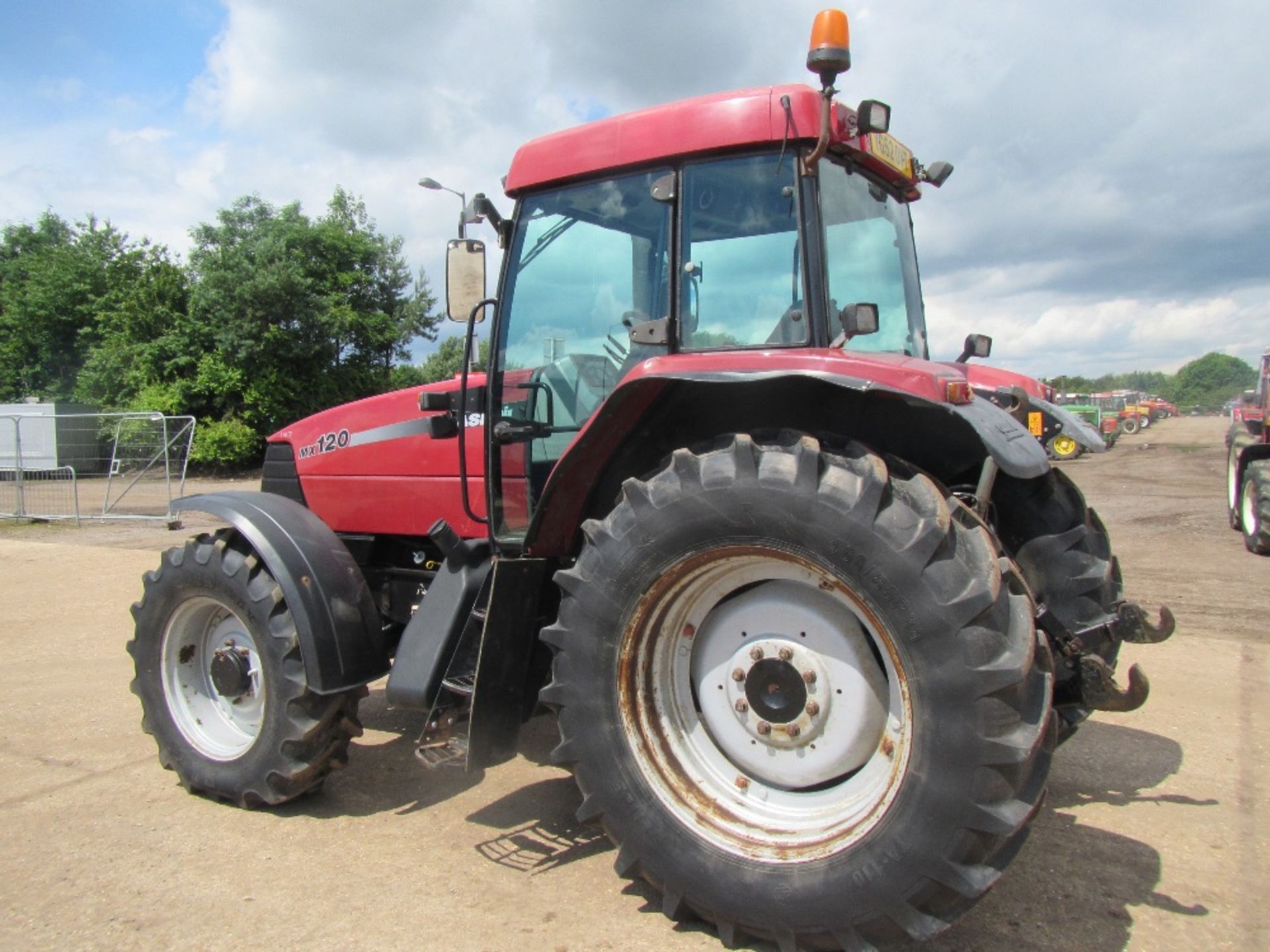 Case International MX120 Tractor with Front Linkage & Weights, Registered October 2002 Reg No YG52 - Image 10 of 17
