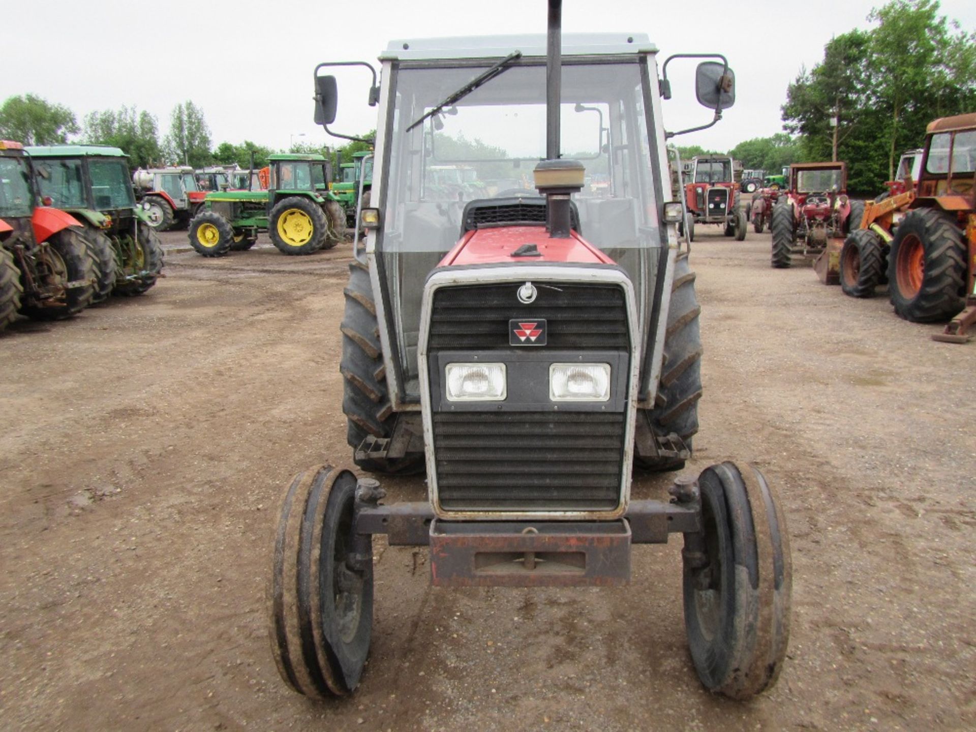 Massey Ferguson 375 2wd Tractor. 2943 Hrs. Ser. No. P06281 - Image 2 of 18