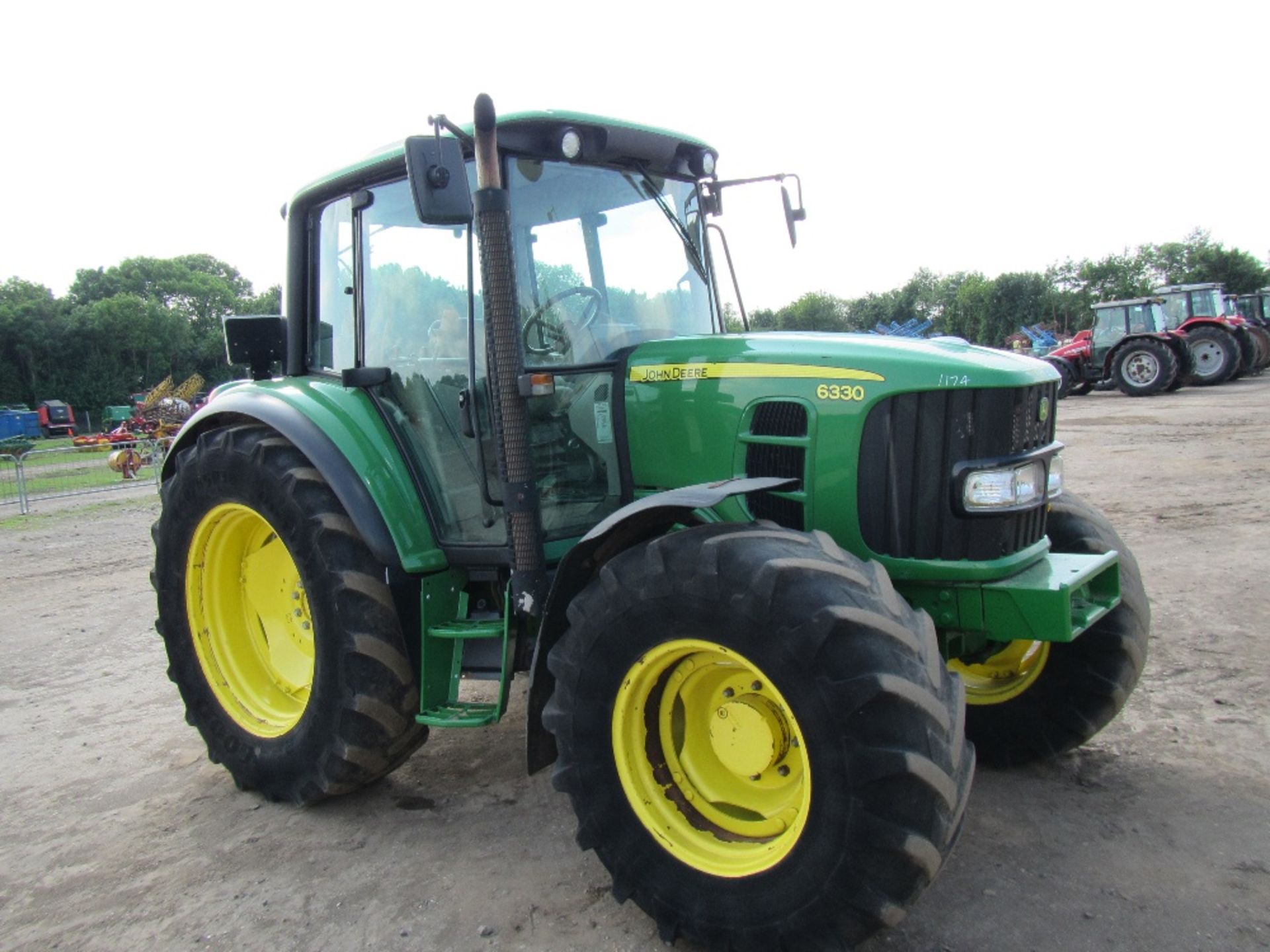 John Deere 6330 4wd Power Quad Tractor. Reg. No. HF58 FDC Ser. No. 586133 - Image 3 of 17