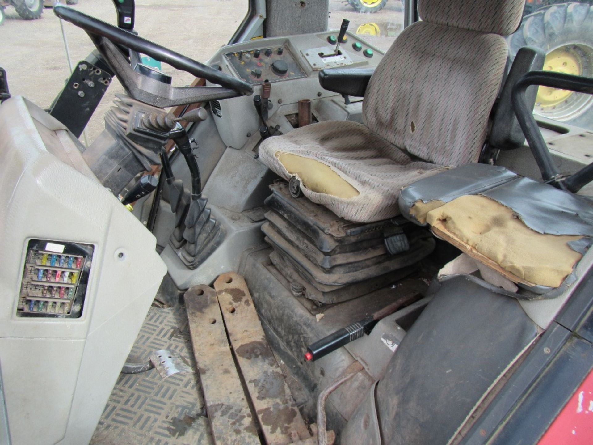 1994 Massey Ferguson 3090 4wd Tractor with Front Loader. Reg. No. M317 OCW Ser No C201010 - Image 13 of 18