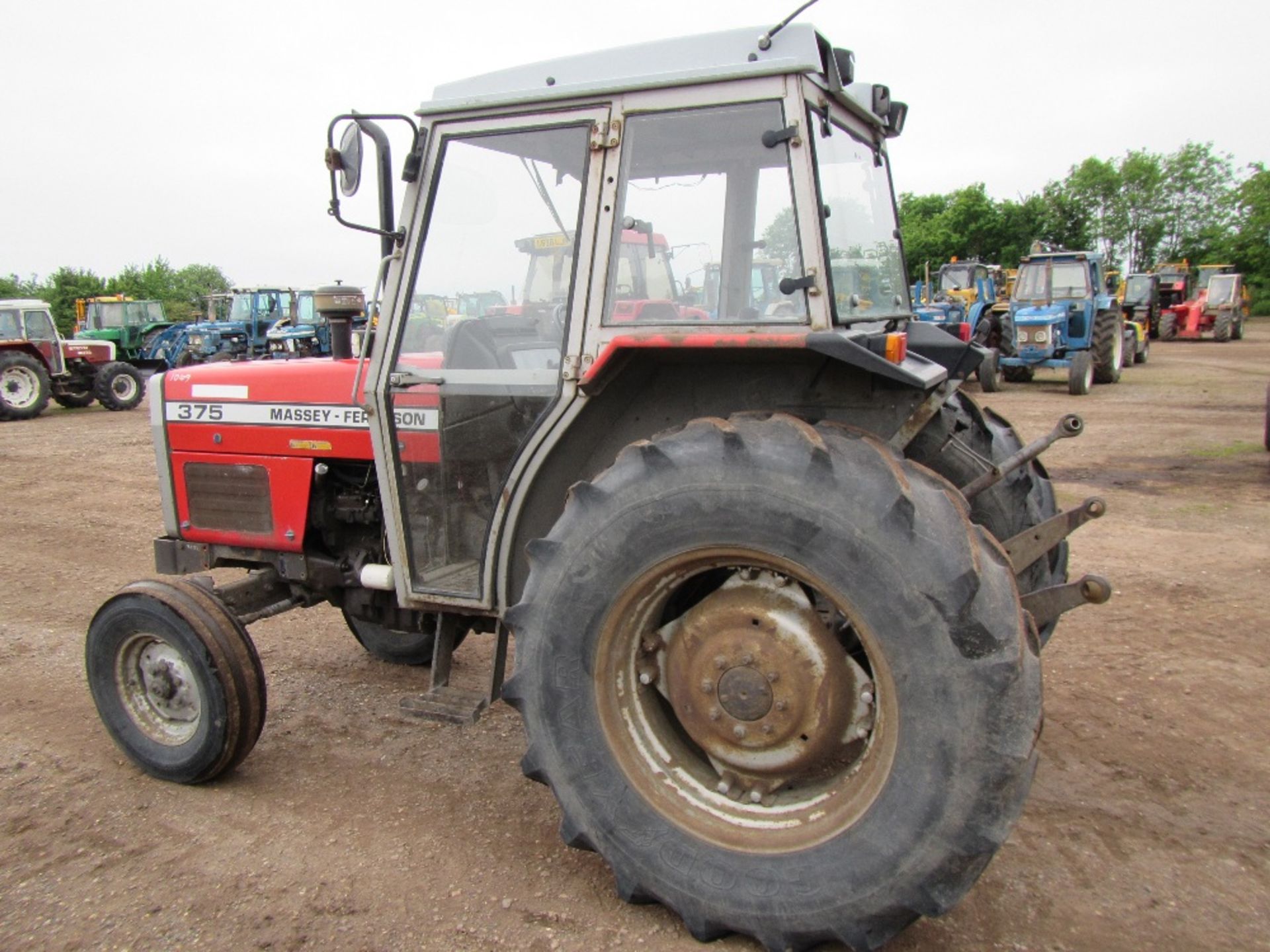 Massey Ferguson 375 2wd Tractor. 2943 Hrs. Ser. No. P06281 - Image 10 of 18