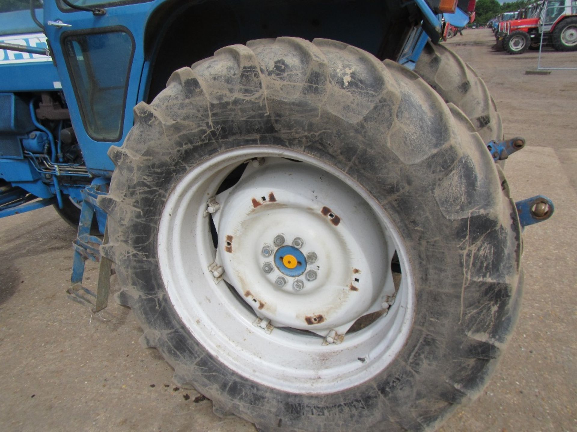 Ford 7710 2wd Tractor Ser. No. B400597 - Image 10 of 16