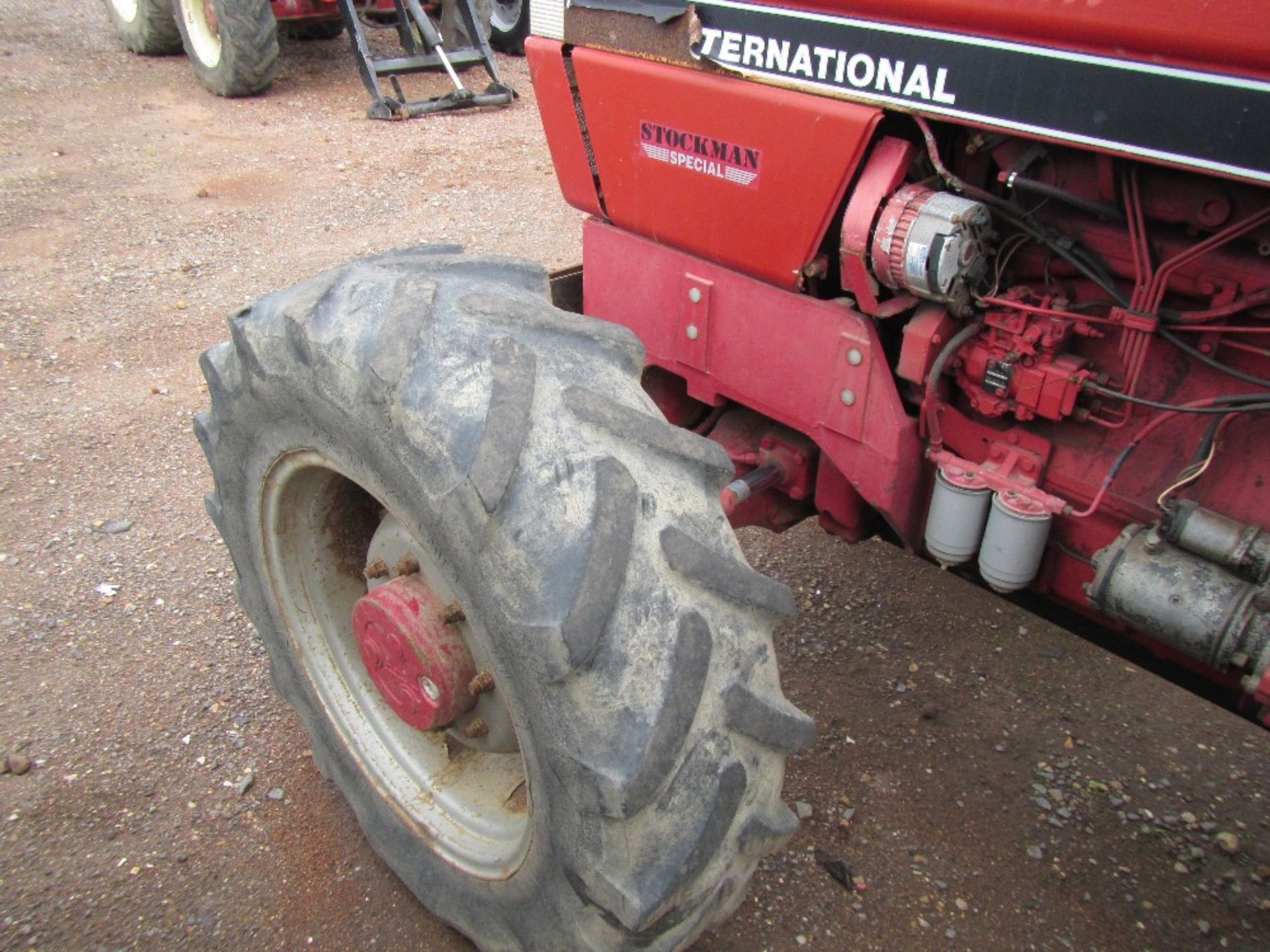 Case 895 Stockman Special Tractor Reg No K664 BSG Ser No JJE023424 - Image 11 of 17