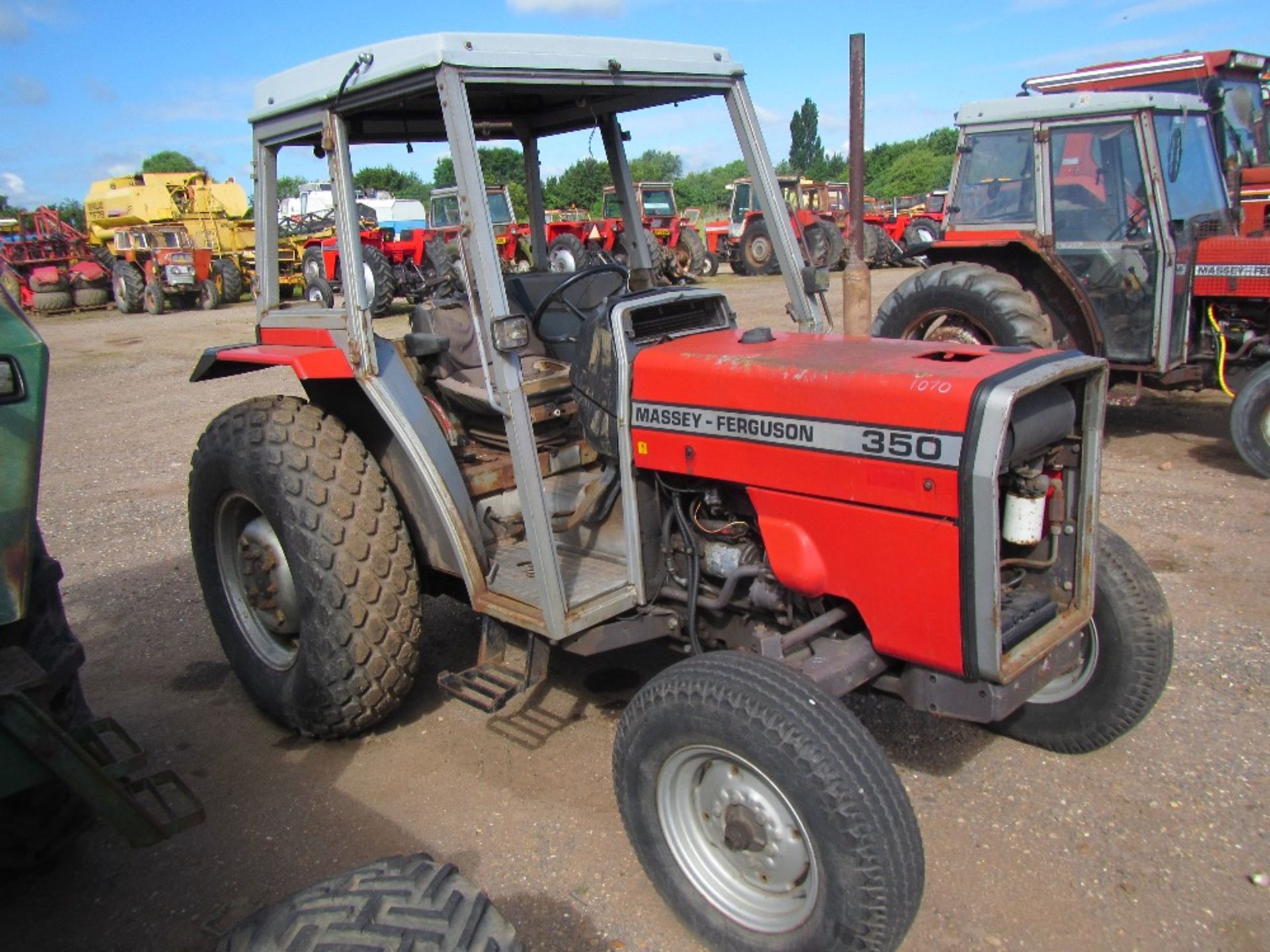 Massey Ferguson 350 Tractor Ser. No. P11105 - Image 3 of 12