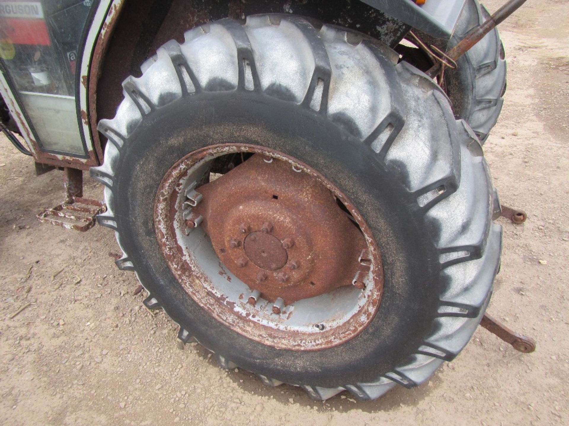 Massey Ferguson 350 Tractor Ser. No. P14203 - Image 10 of 17