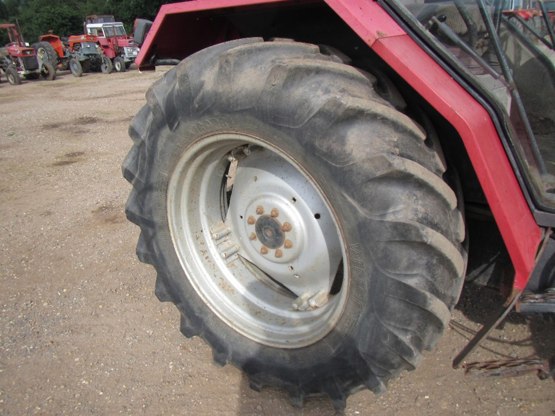 Case International 4230 4wd Tractor with Tanco Loader & 16.9x34 Tyres Reg No M297 UBA - Image 5 of 15