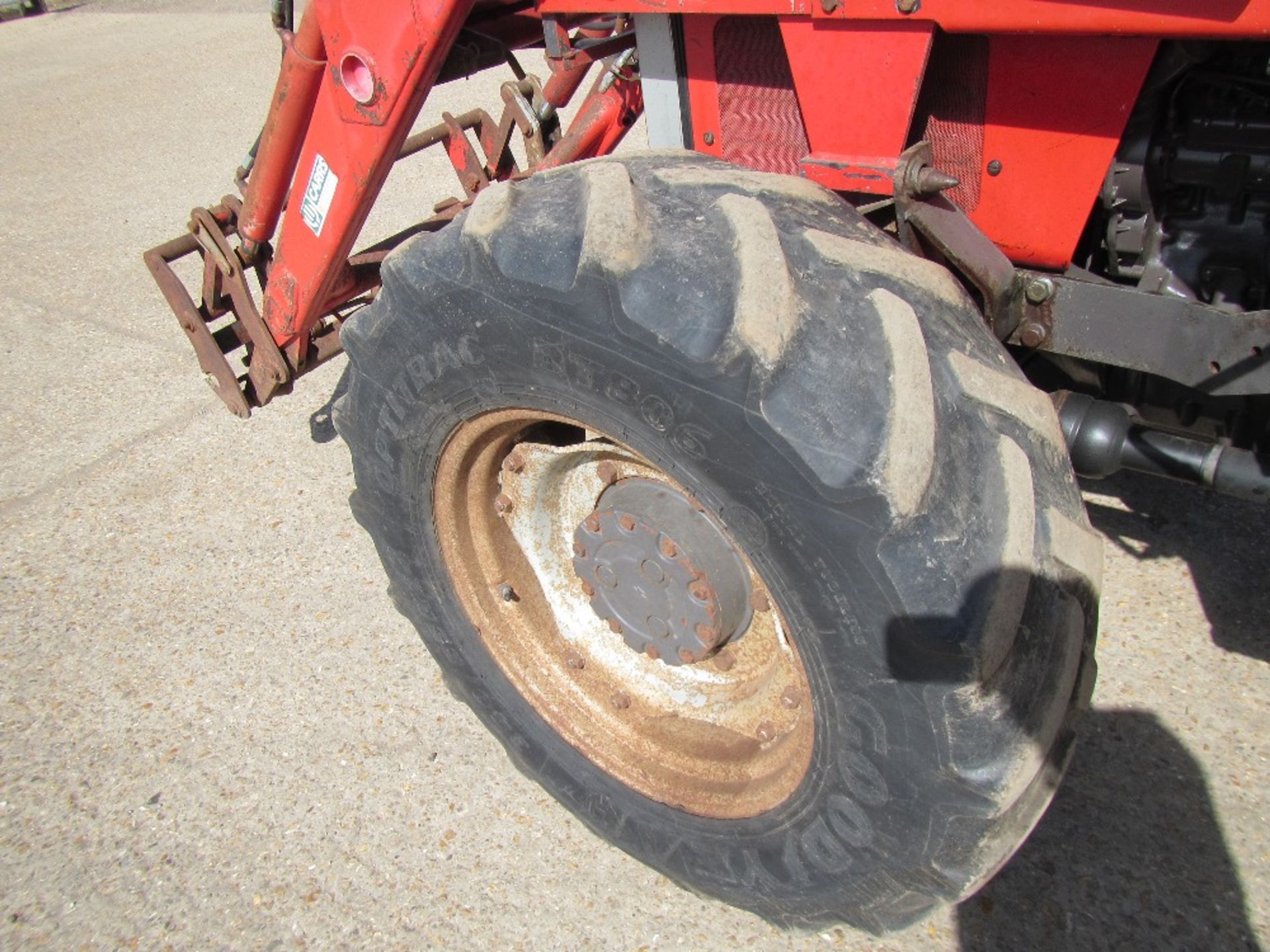 Massey Ferguson 390 Tractor with Loader - Image 11 of 16