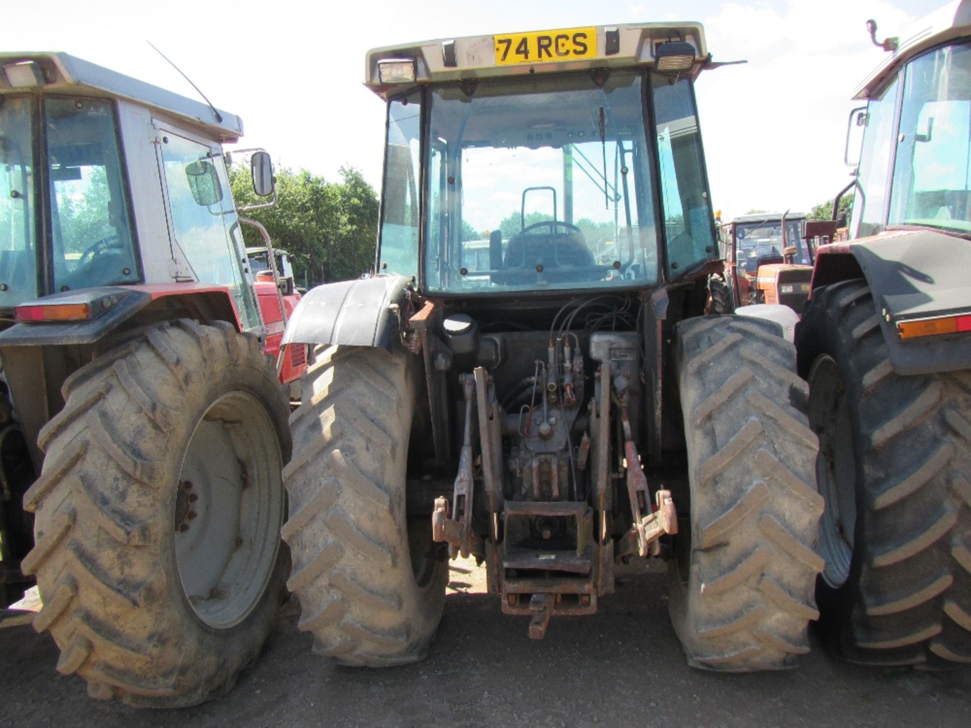 Massey 3070 4wd Tractor - Image 5 of 11