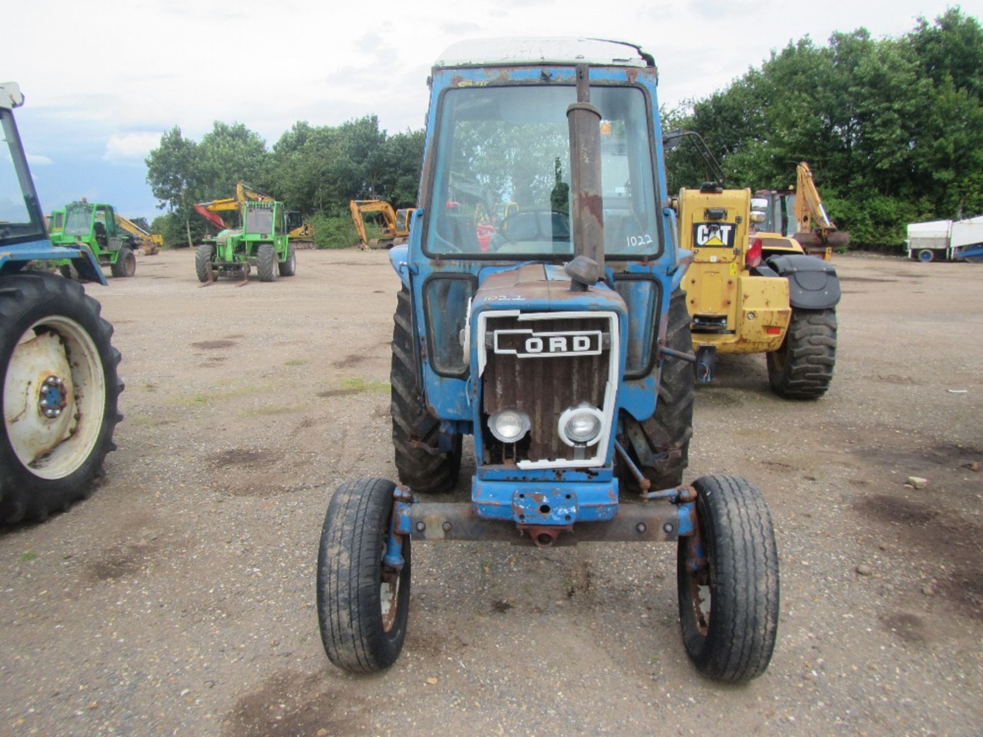 Ford 4600 Tractor - Image 2 of 16