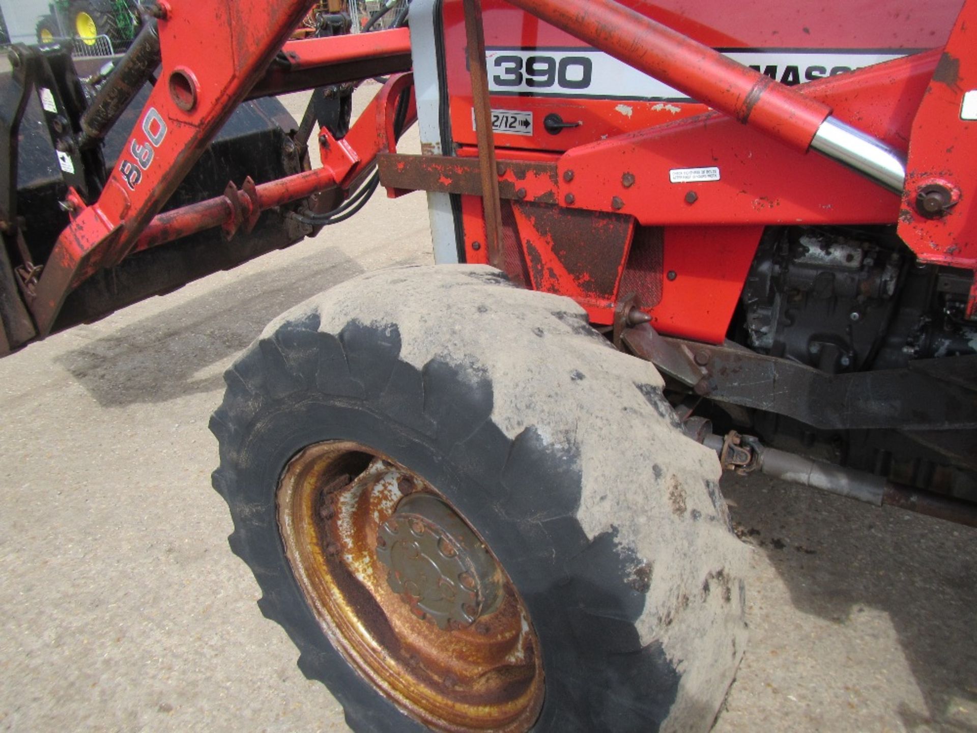 Massey Ferguson 390 4wd Tractor with MF Loader Reg. No. M355 YSW Ser. No. C27493 - Image 11 of 16